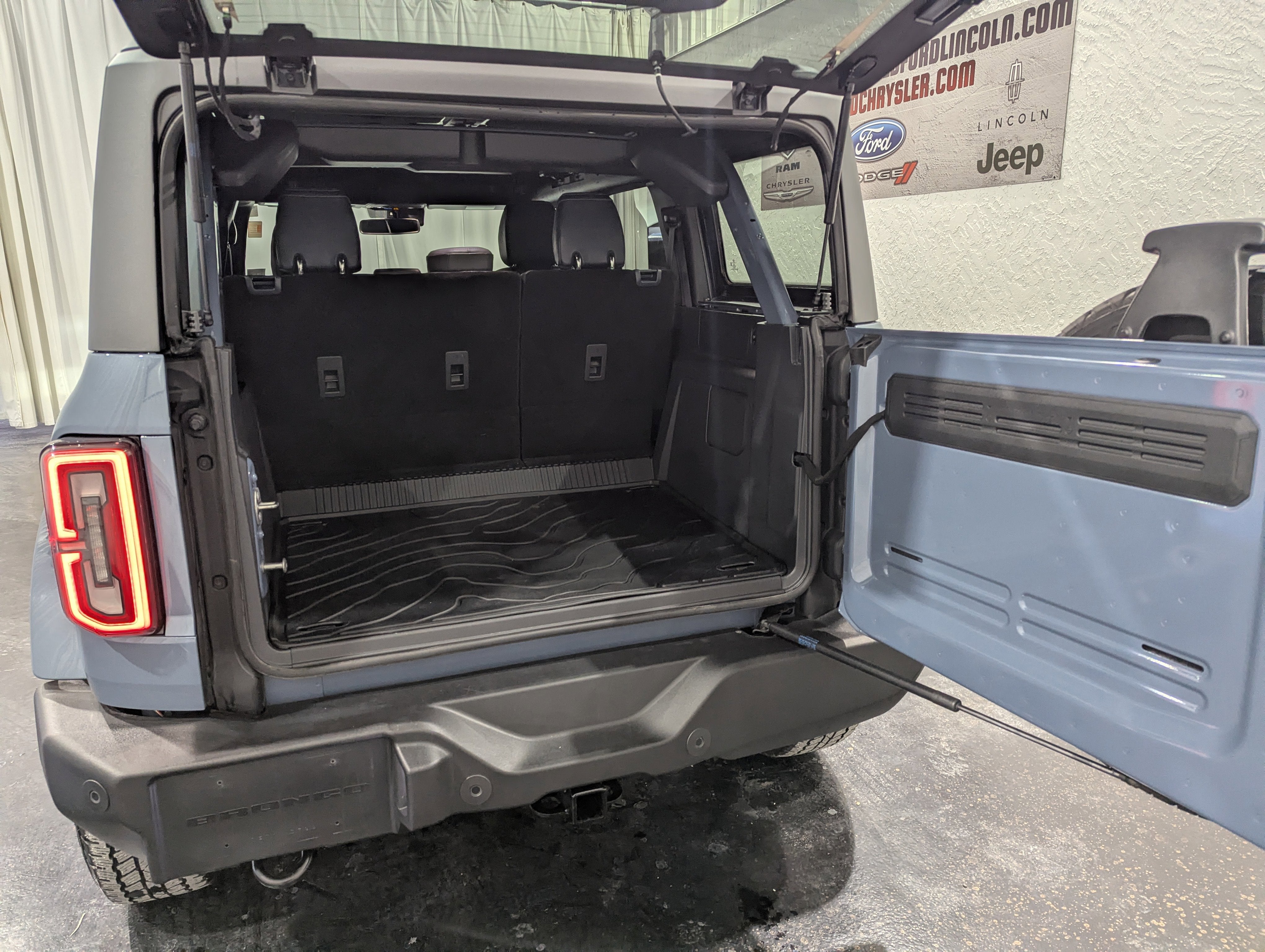 2024 Ford Bronco Outer Banks