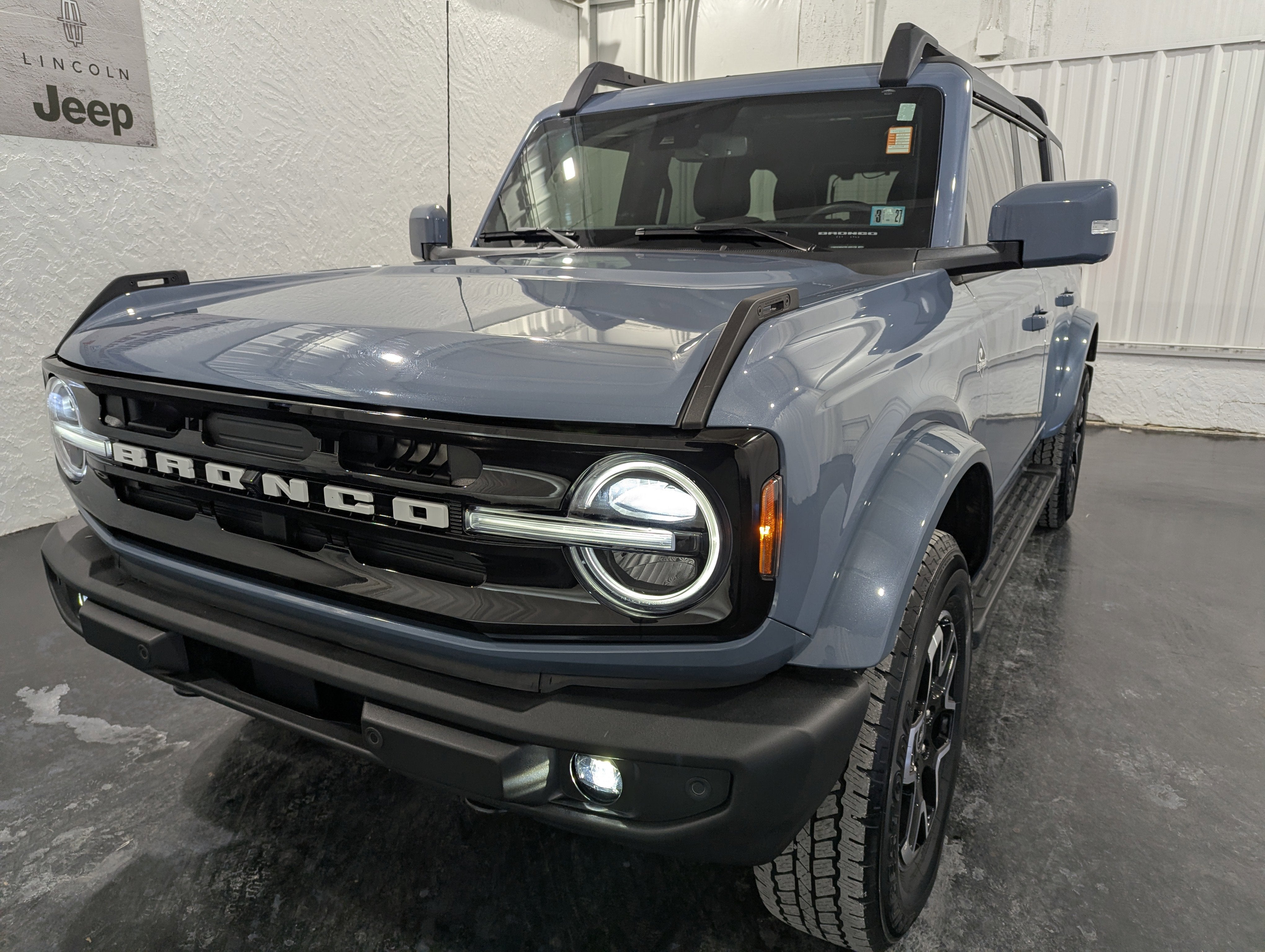 2024 Ford Bronco Outer Banks