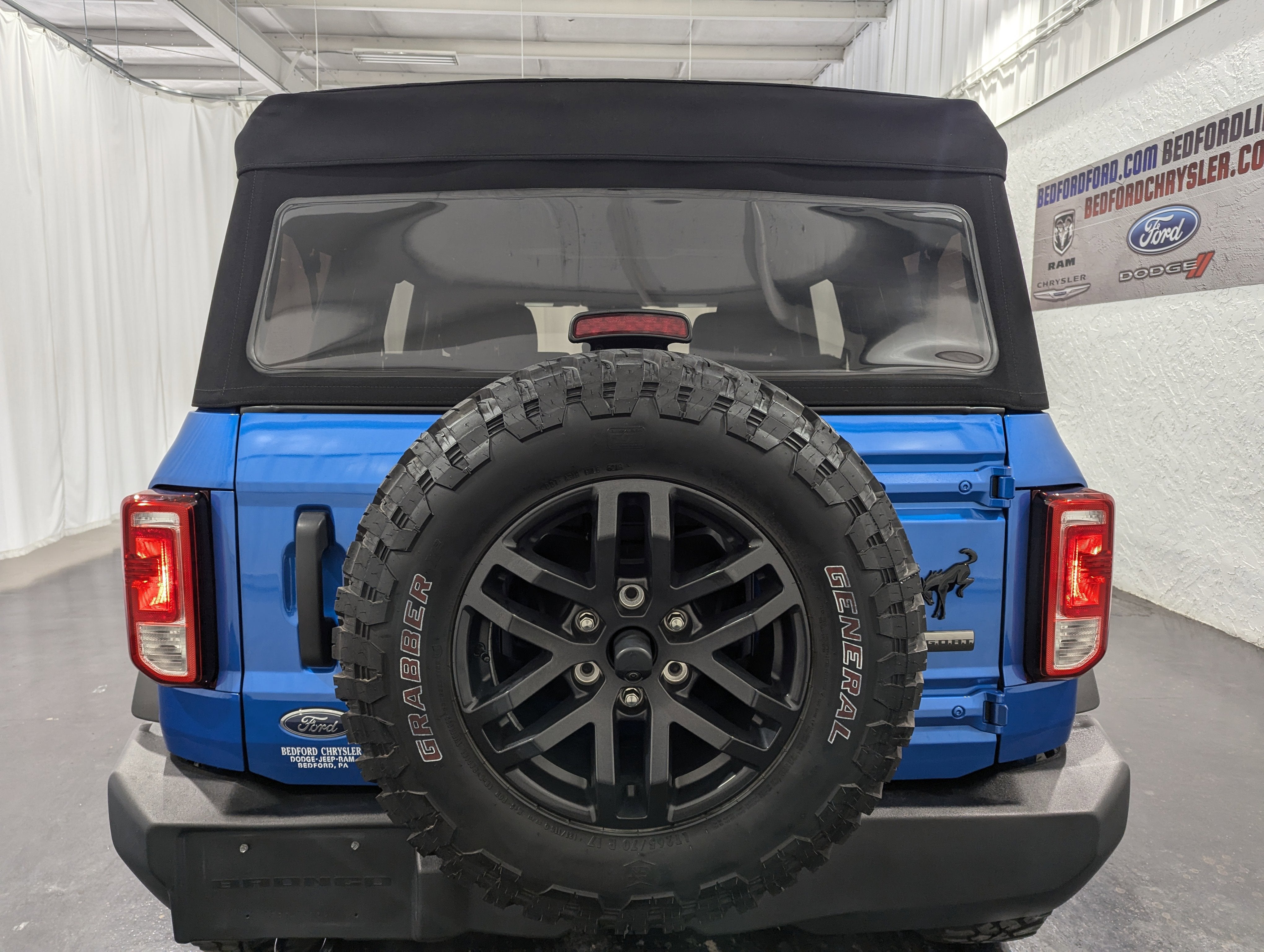 2023 Ford Bronco Base