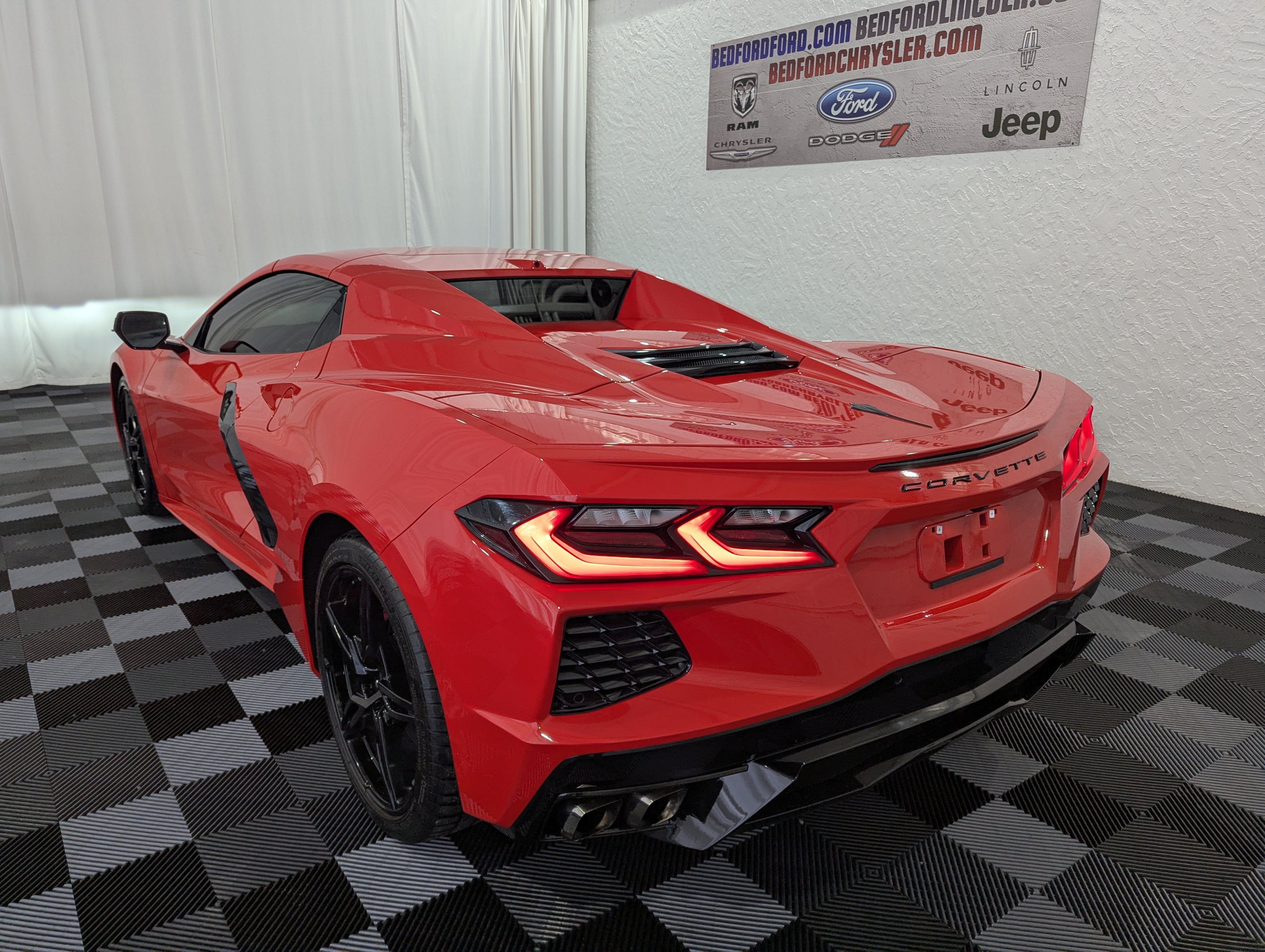2020 Chevrolet Corvette Stingray RWD Convertible 2LT