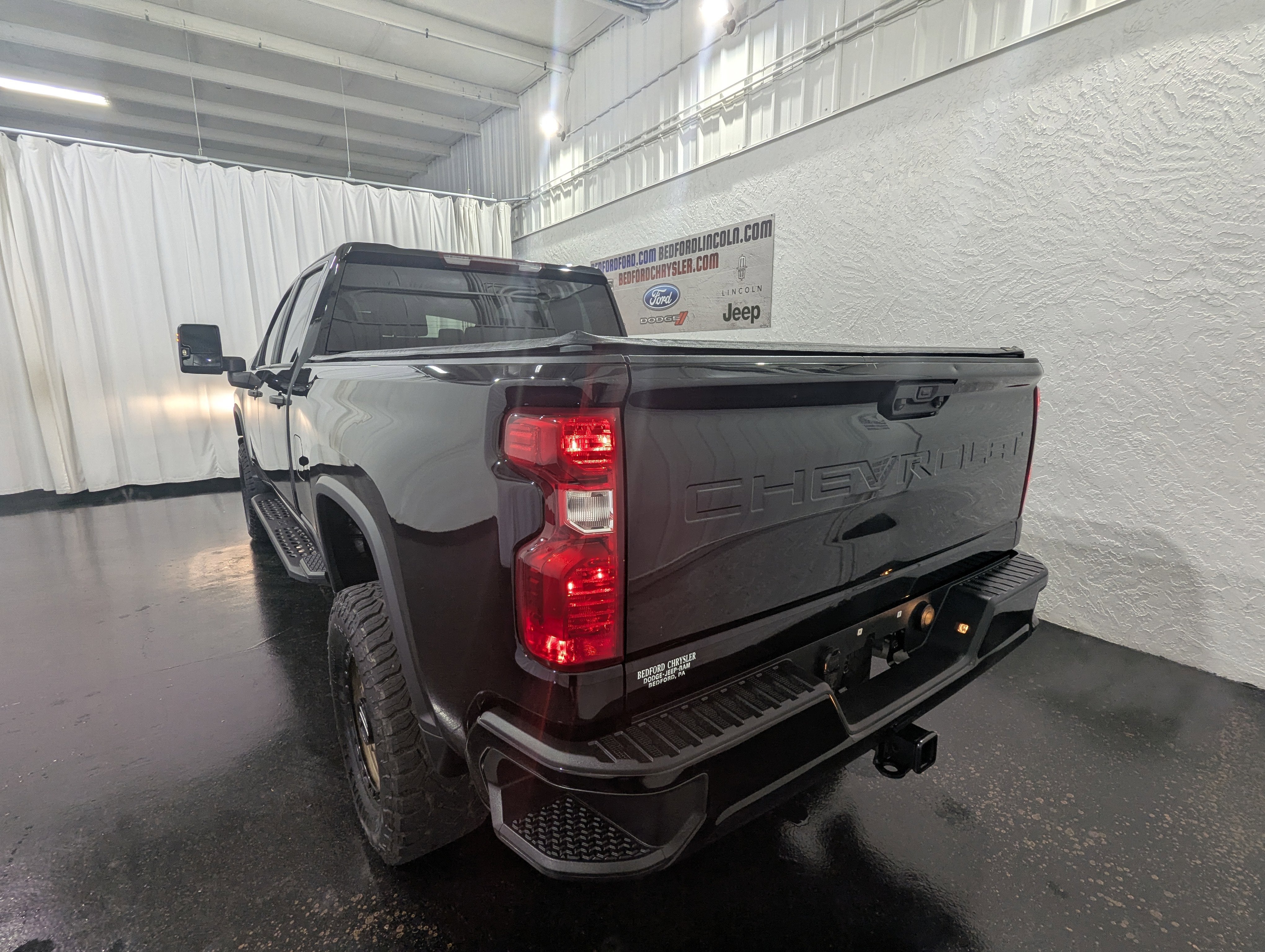 2023 Chevrolet Silverado 2500HD 4WD Crew Cab Standard Bed Custom