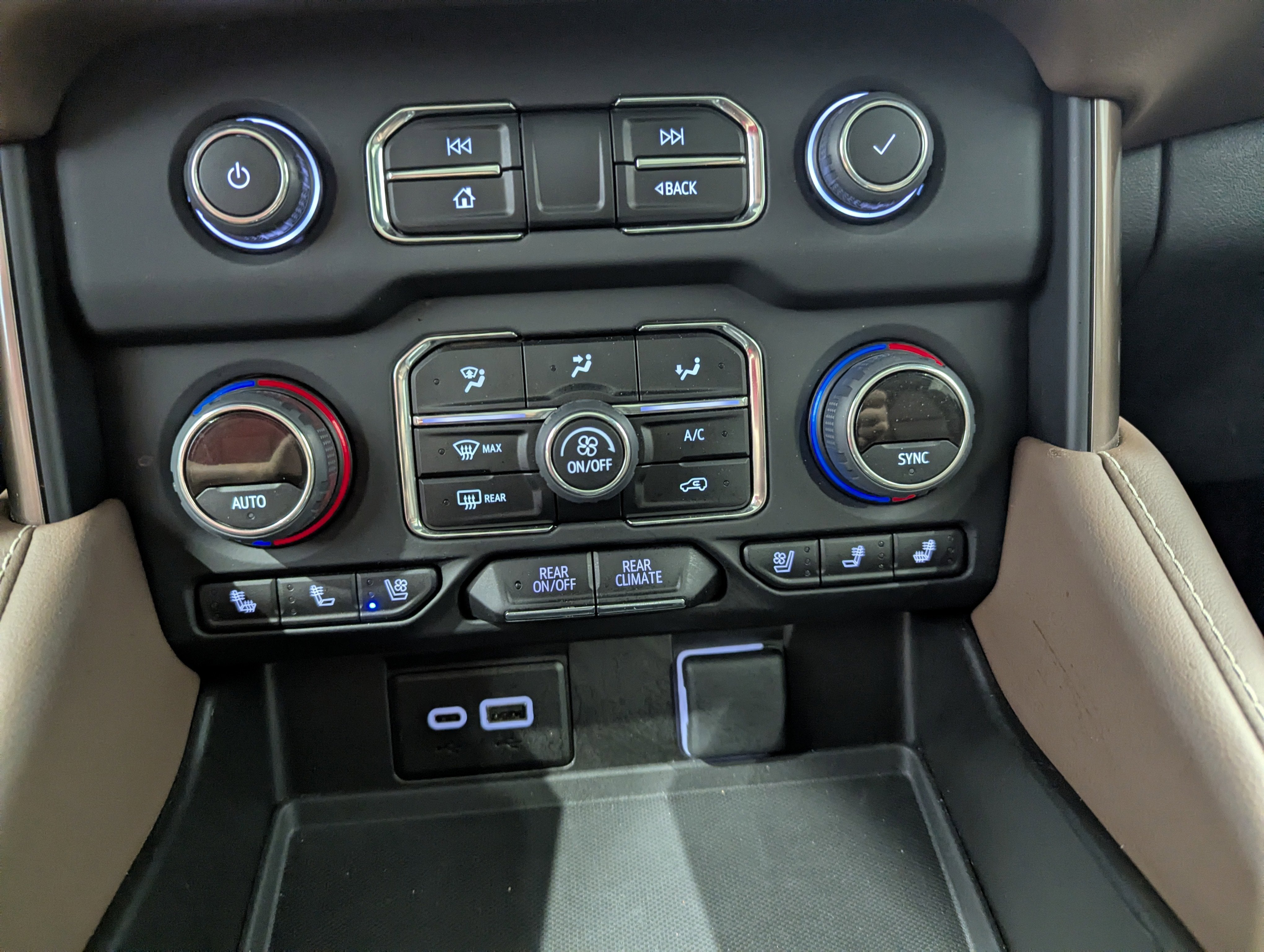 2023 Chevrolet Tahoe 4WD High Country