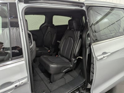 2026 Chrysler Voyager VOYAGER LX