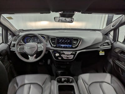 2026 Chrysler Voyager VOYAGER LX