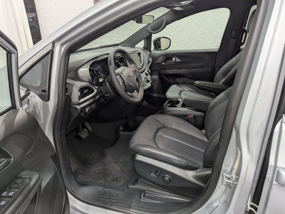 2026 Chrysler Voyager VOYAGER LX