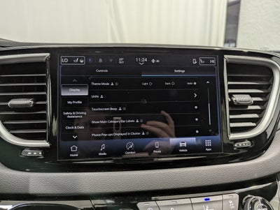 2026 Chrysler Voyager VOYAGER LX