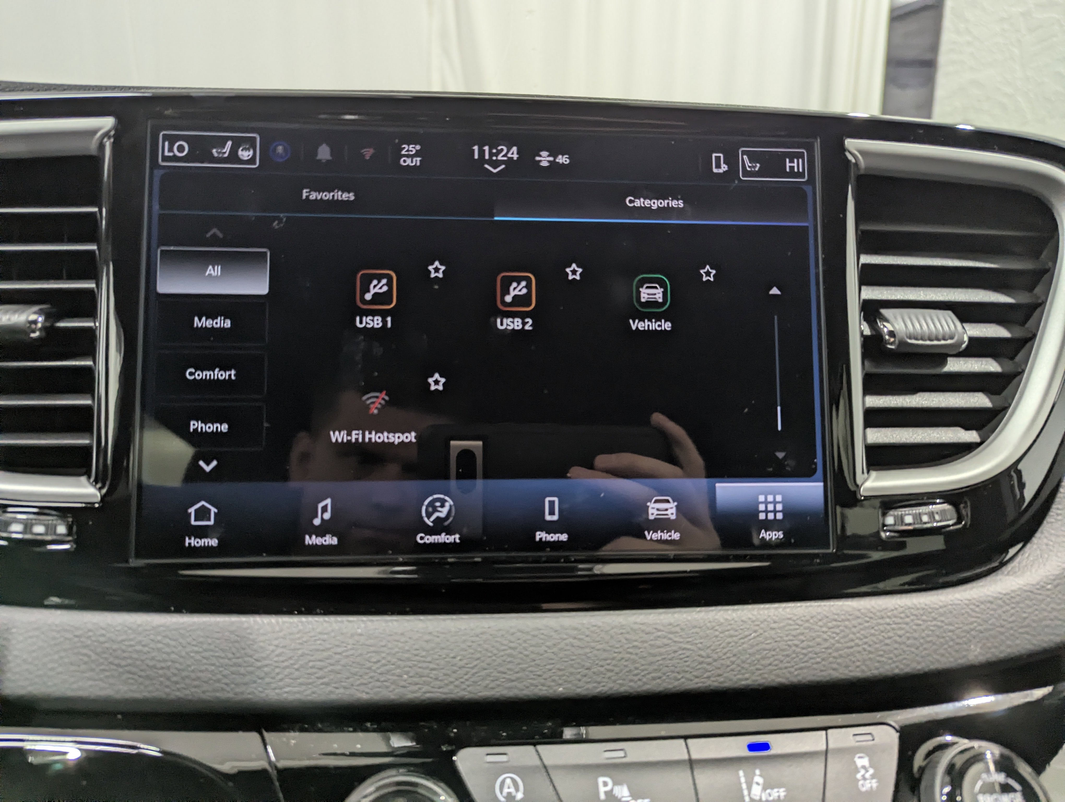 2026 Chrysler Voyager VOYAGER LX