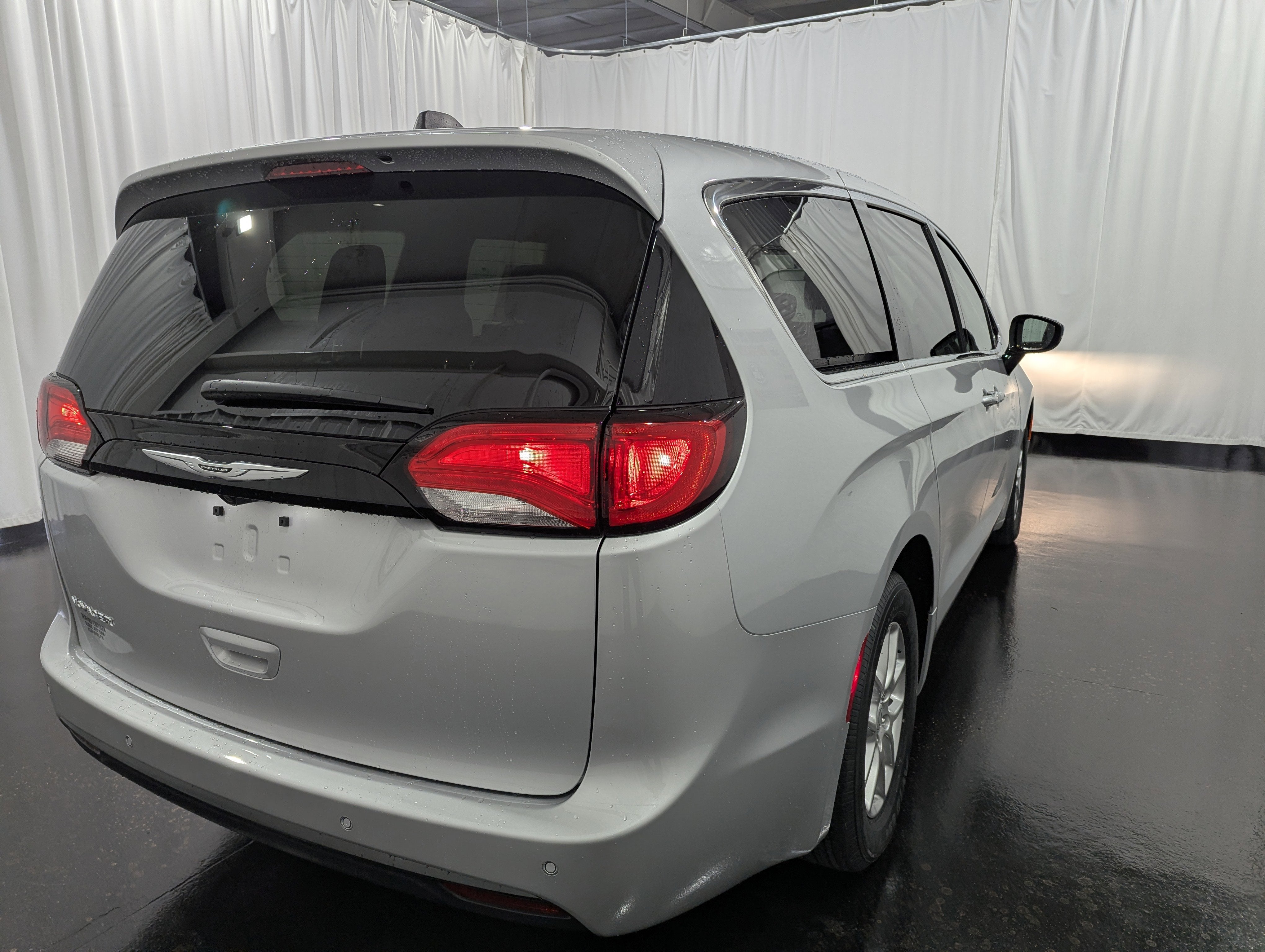 2026 Chrysler Voyager VOYAGER LX