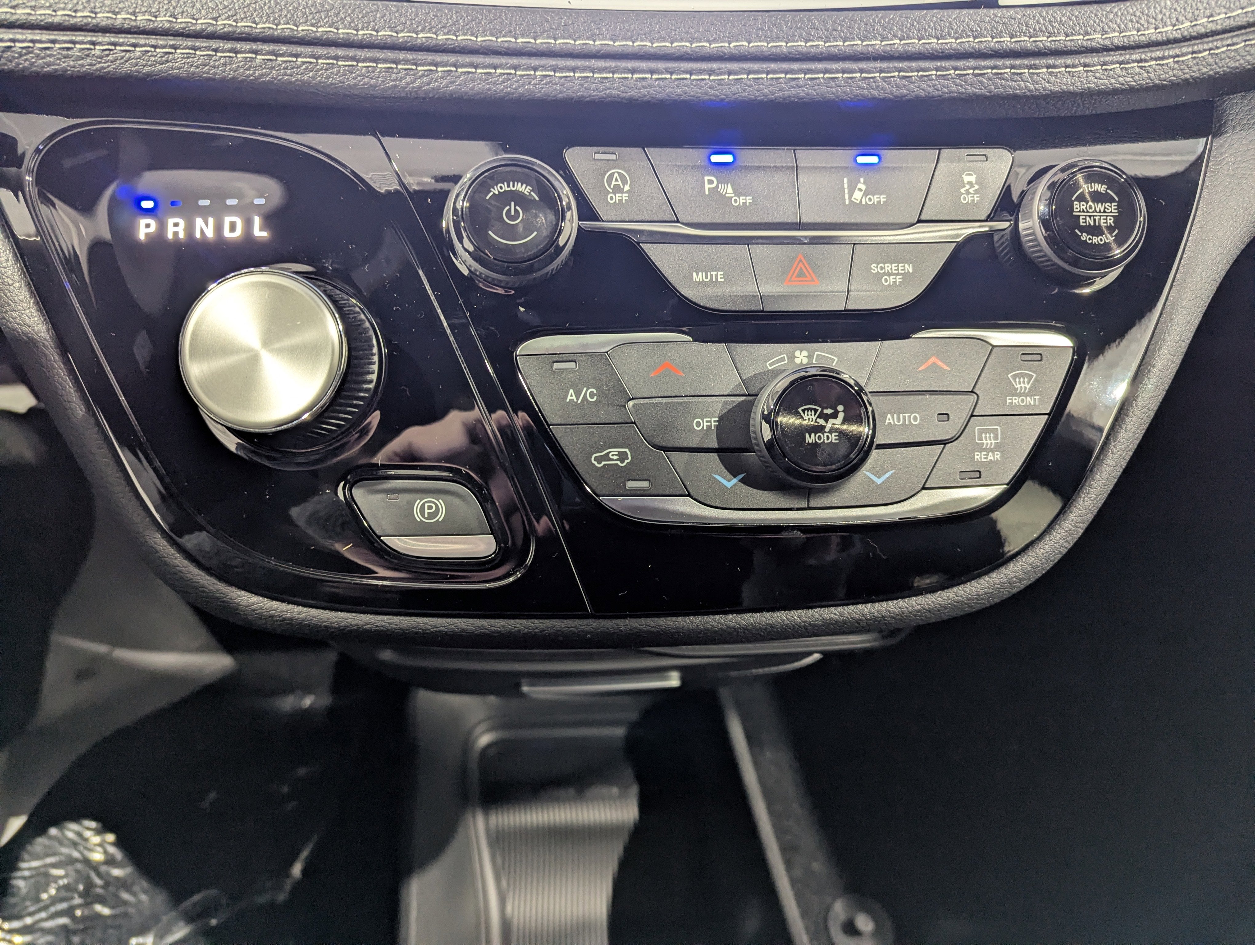 2026 Chrysler Pacifica PACIFICA SELECT AWD