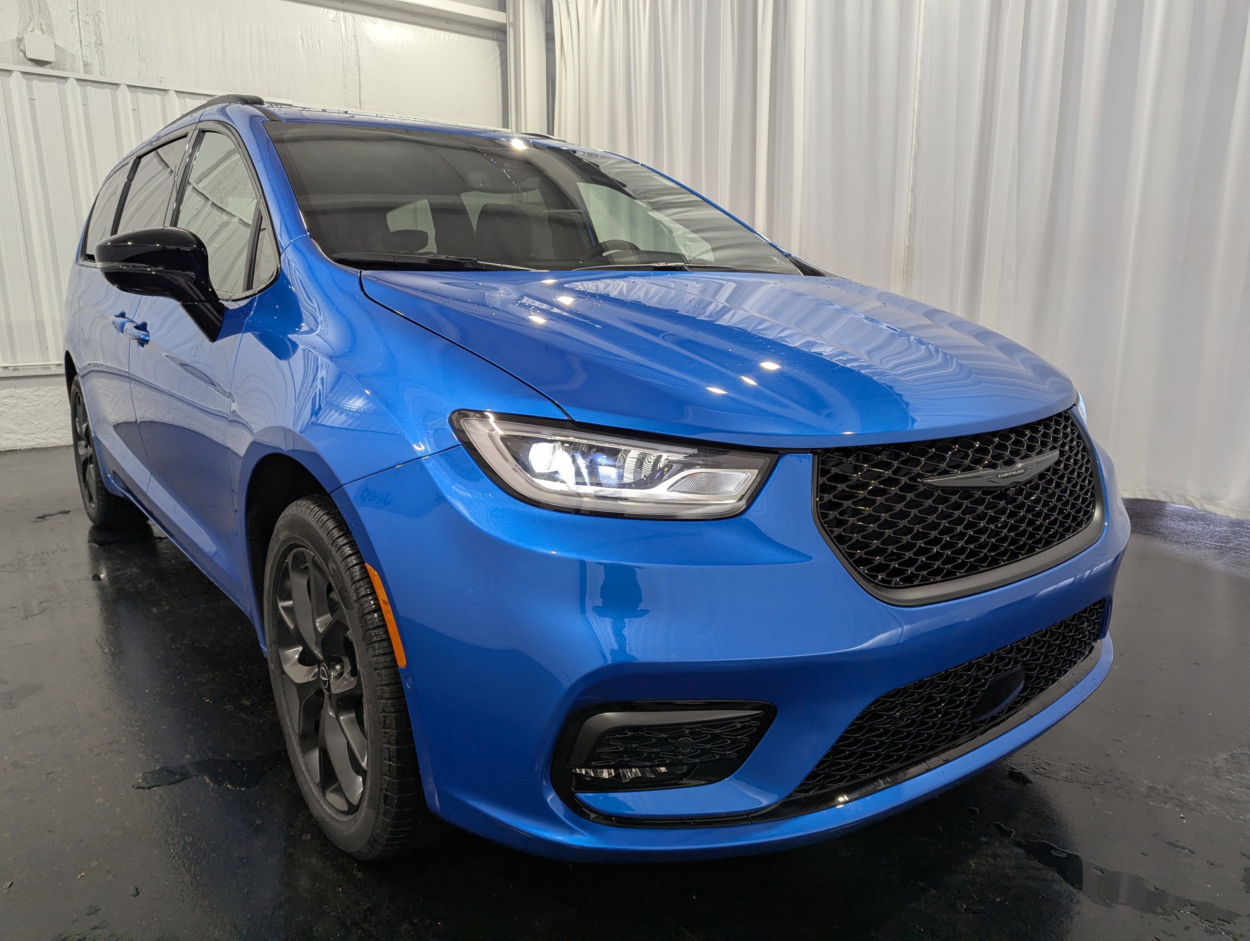 2026 Chrysler Pacifica PACIFICA SELECT AWD