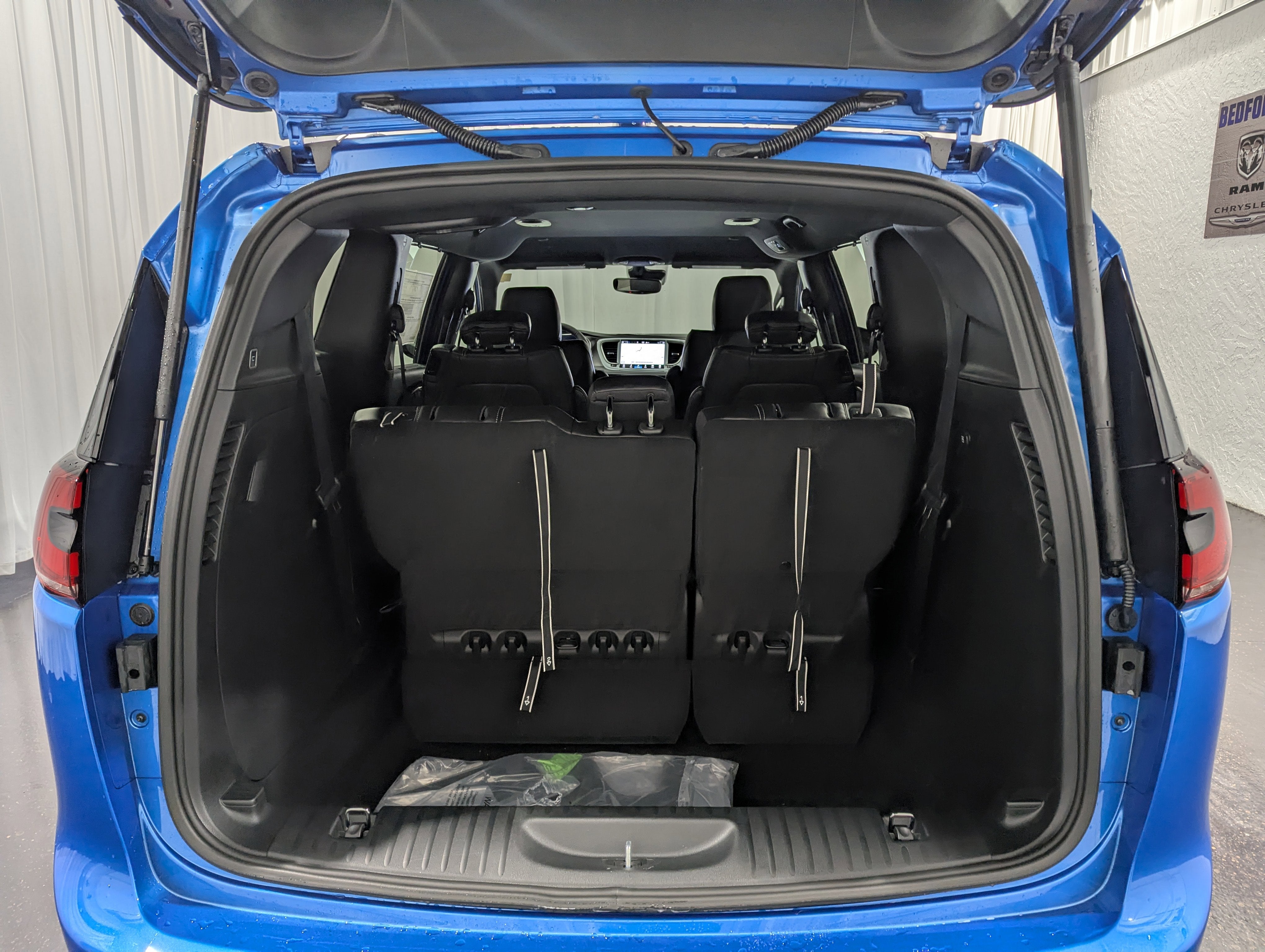 2026 Chrysler Pacifica PACIFICA SELECT AWD