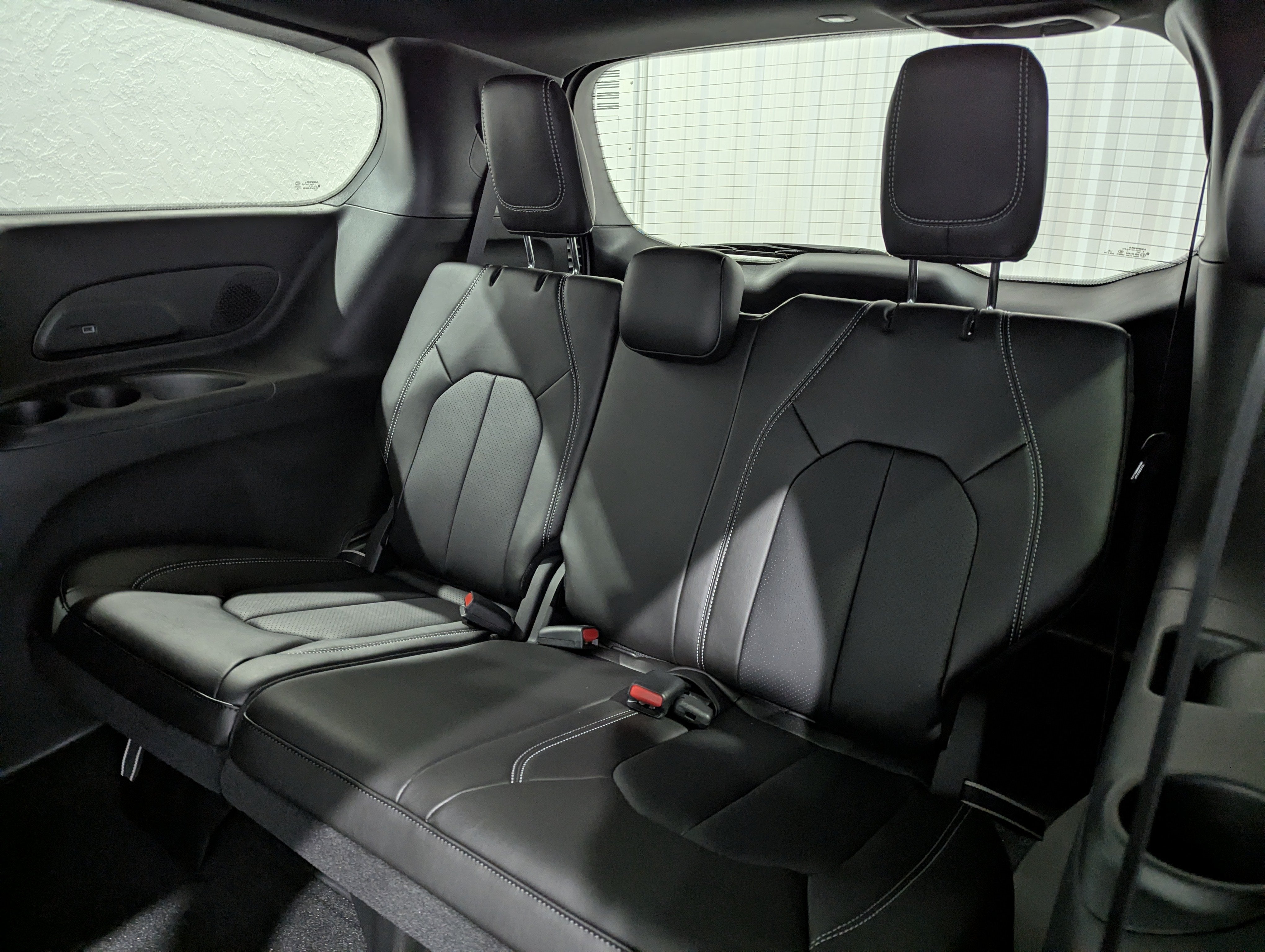 2027 Chrysler Pacifica PACIFICA SELECT AWD