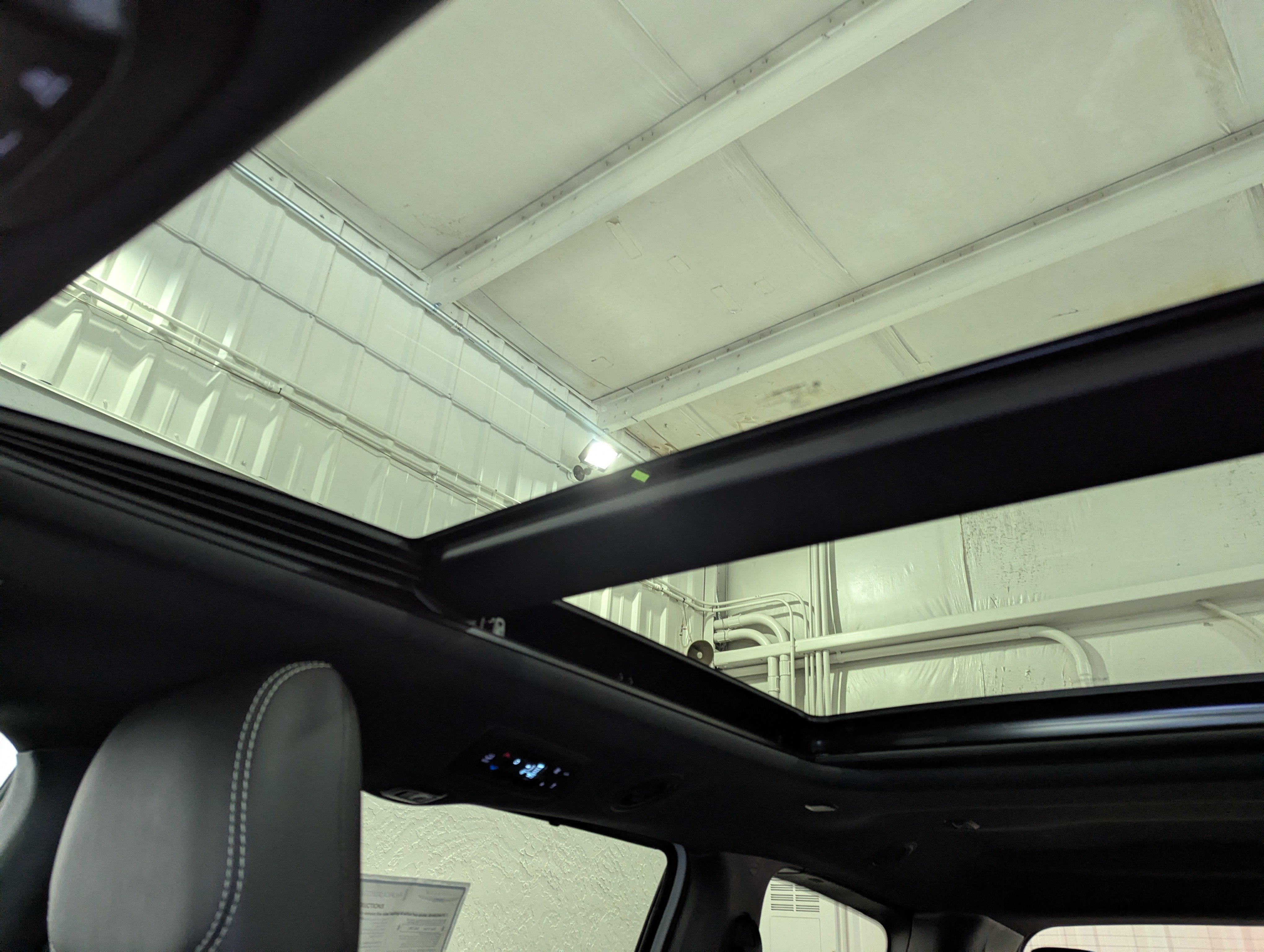 2027 Chrysler Pacifica PACIFICA SELECT AWD