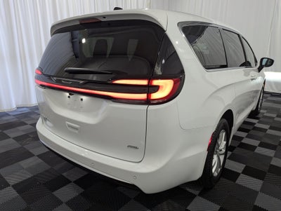 2027 Chrysler Pacifica PACIFICA SELECT AWD
