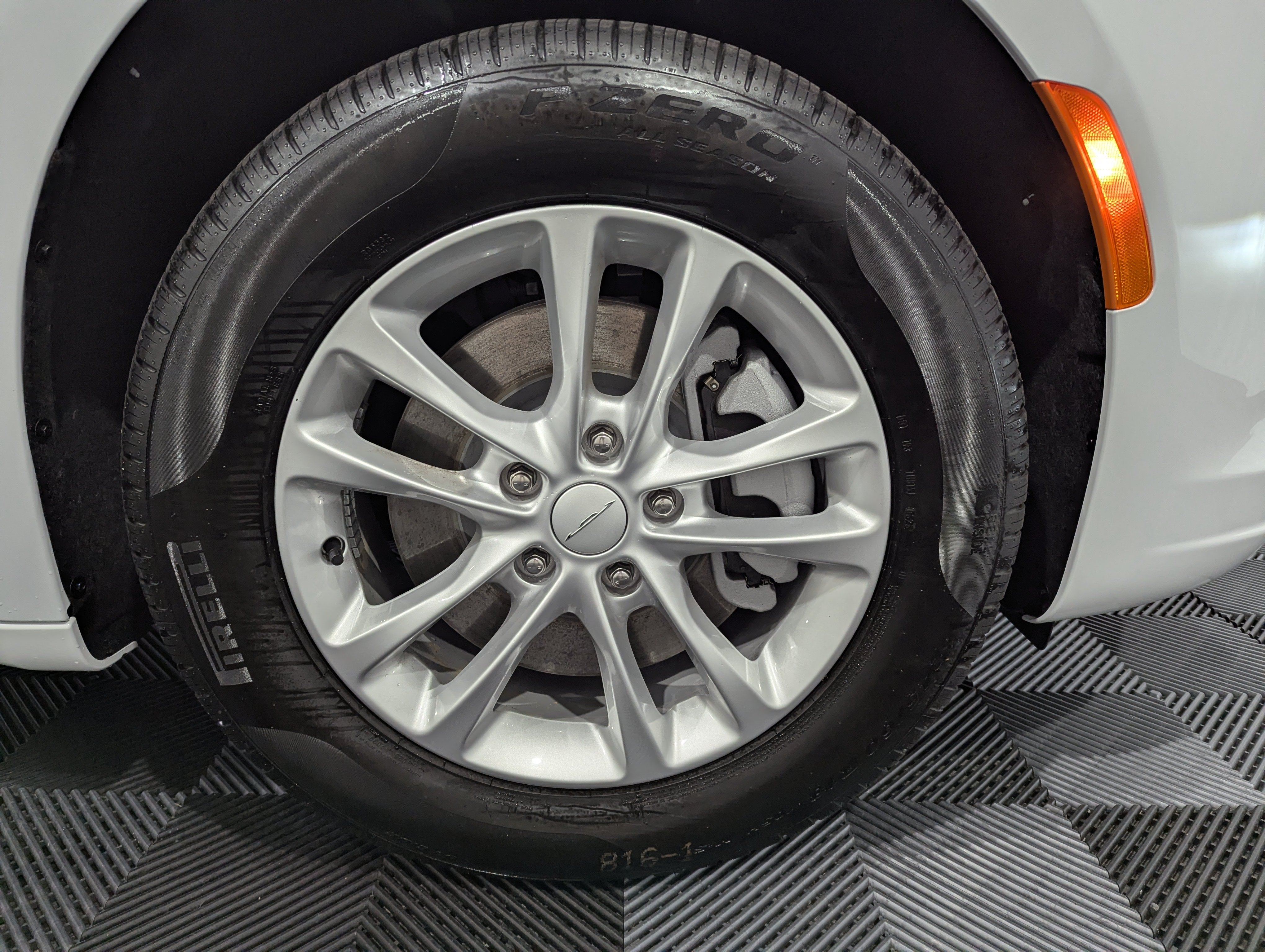 2027 Chrysler Pacifica PACIFICA SELECT AWD