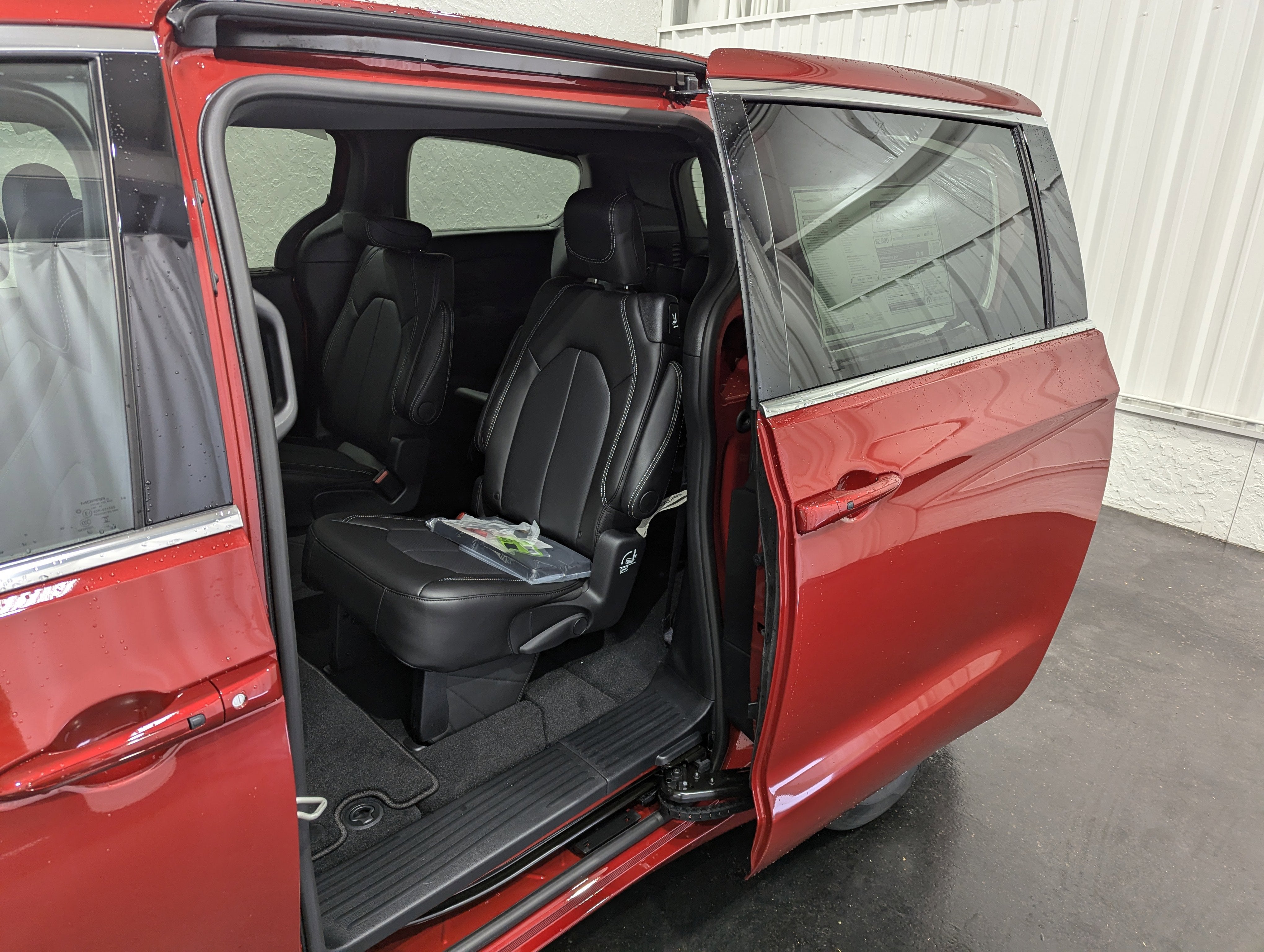 2025 Chrysler Pacifica PACIFICA SELECT AWD