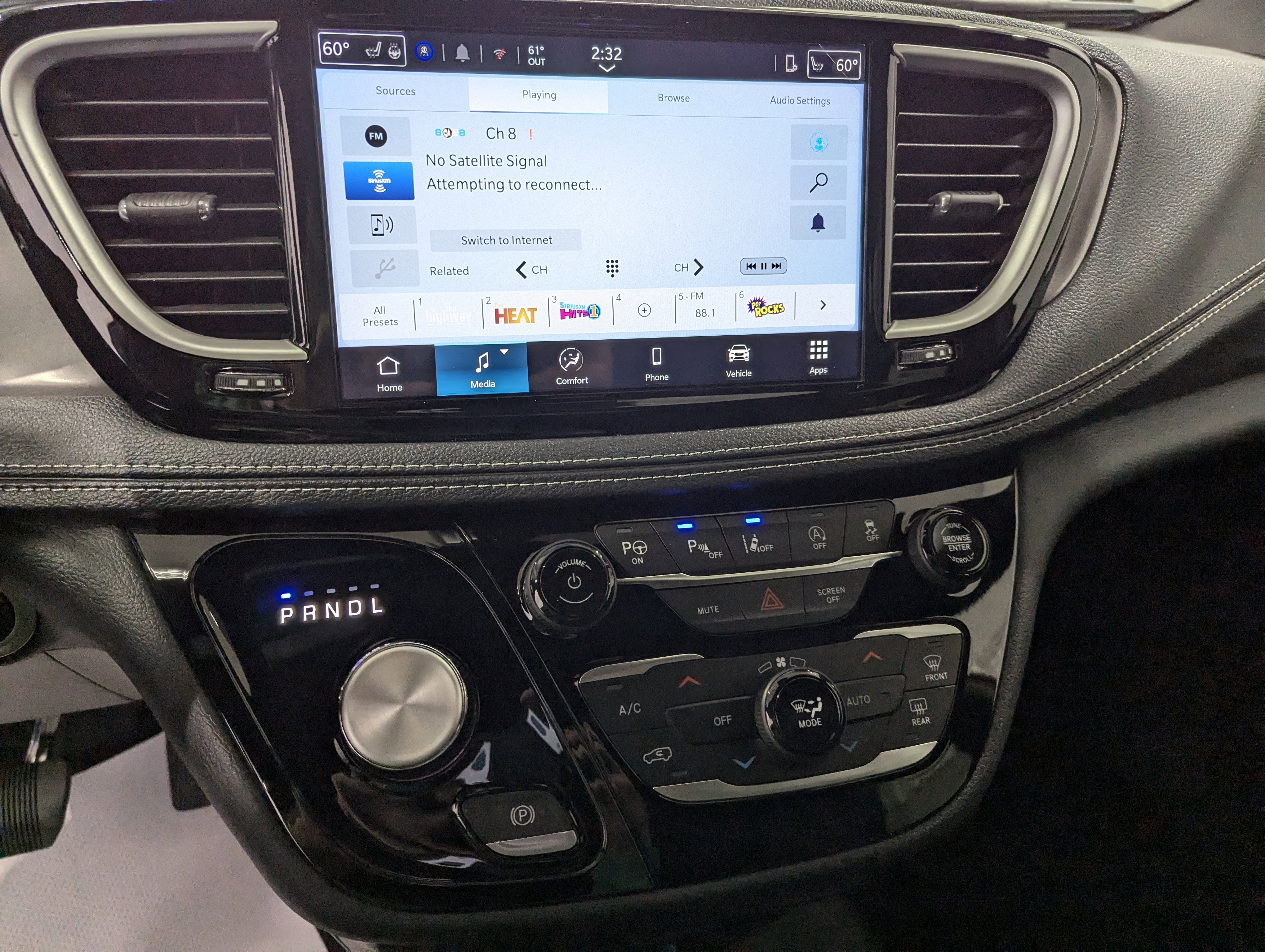 2025 Chrysler Pacifica PACIFICA SELECT AWD