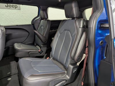 2027 Chrysler Pacifica PACIFICA SELECT AWD