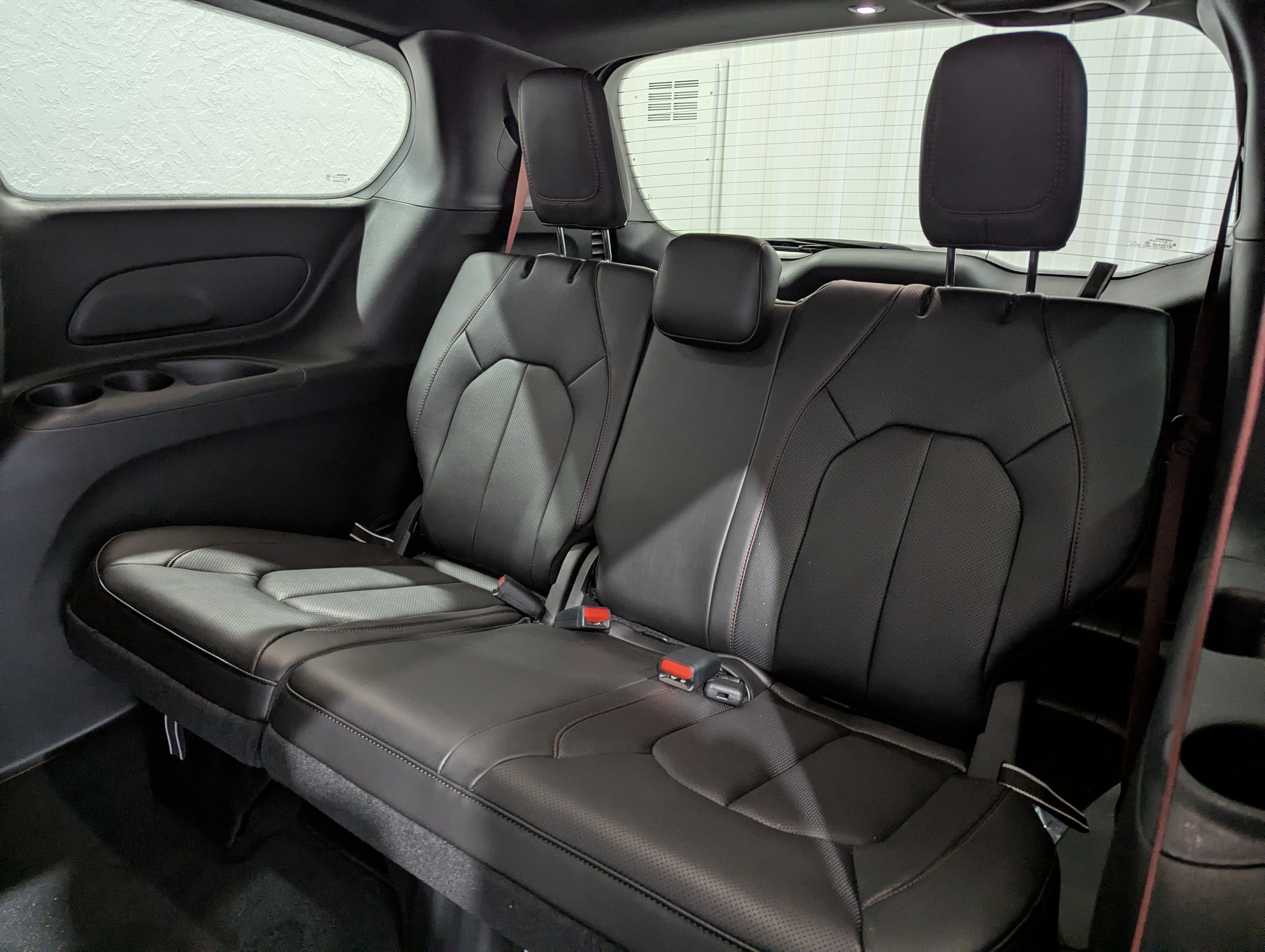 2027 Chrysler Pacifica PACIFICA SELECT AWD