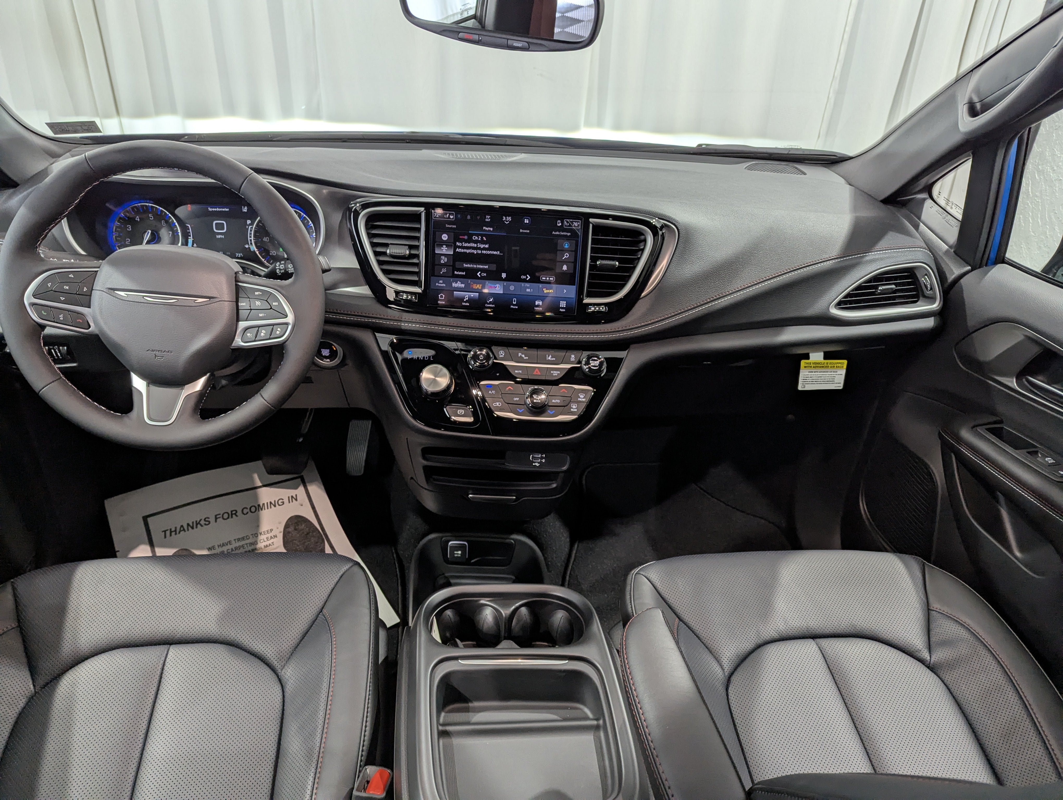 2027 Chrysler Pacifica PACIFICA SELECT AWD