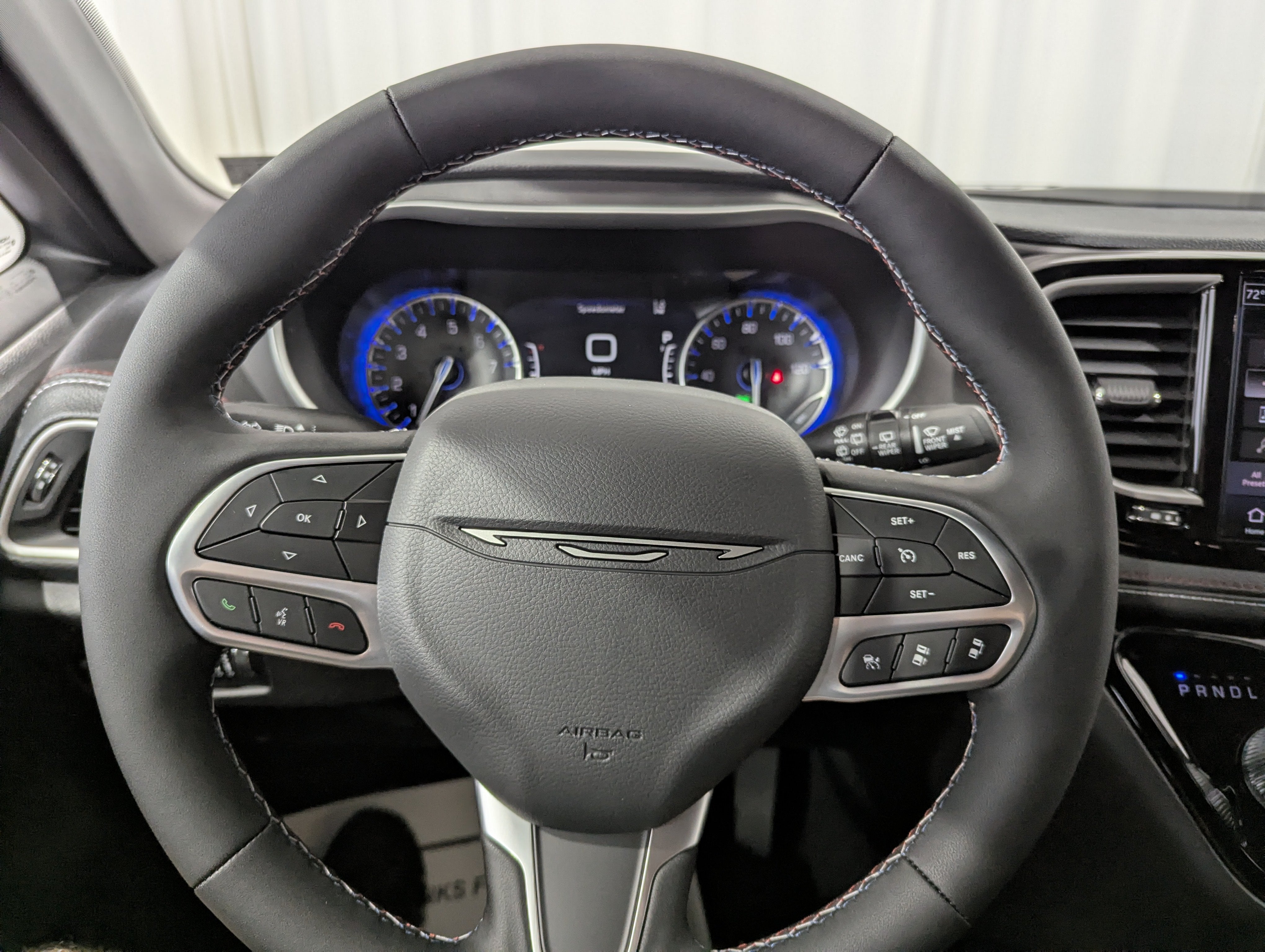 2027 Chrysler Pacifica PACIFICA SELECT AWD