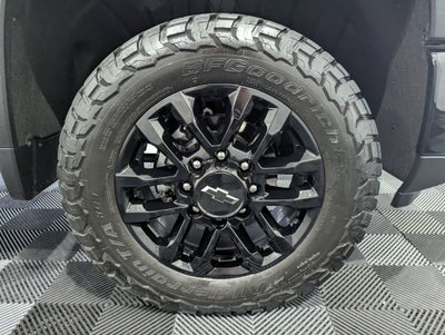 2025 Chevrolet Silverado 2500HD 4WD Crew Cab Standard Bed LTZ