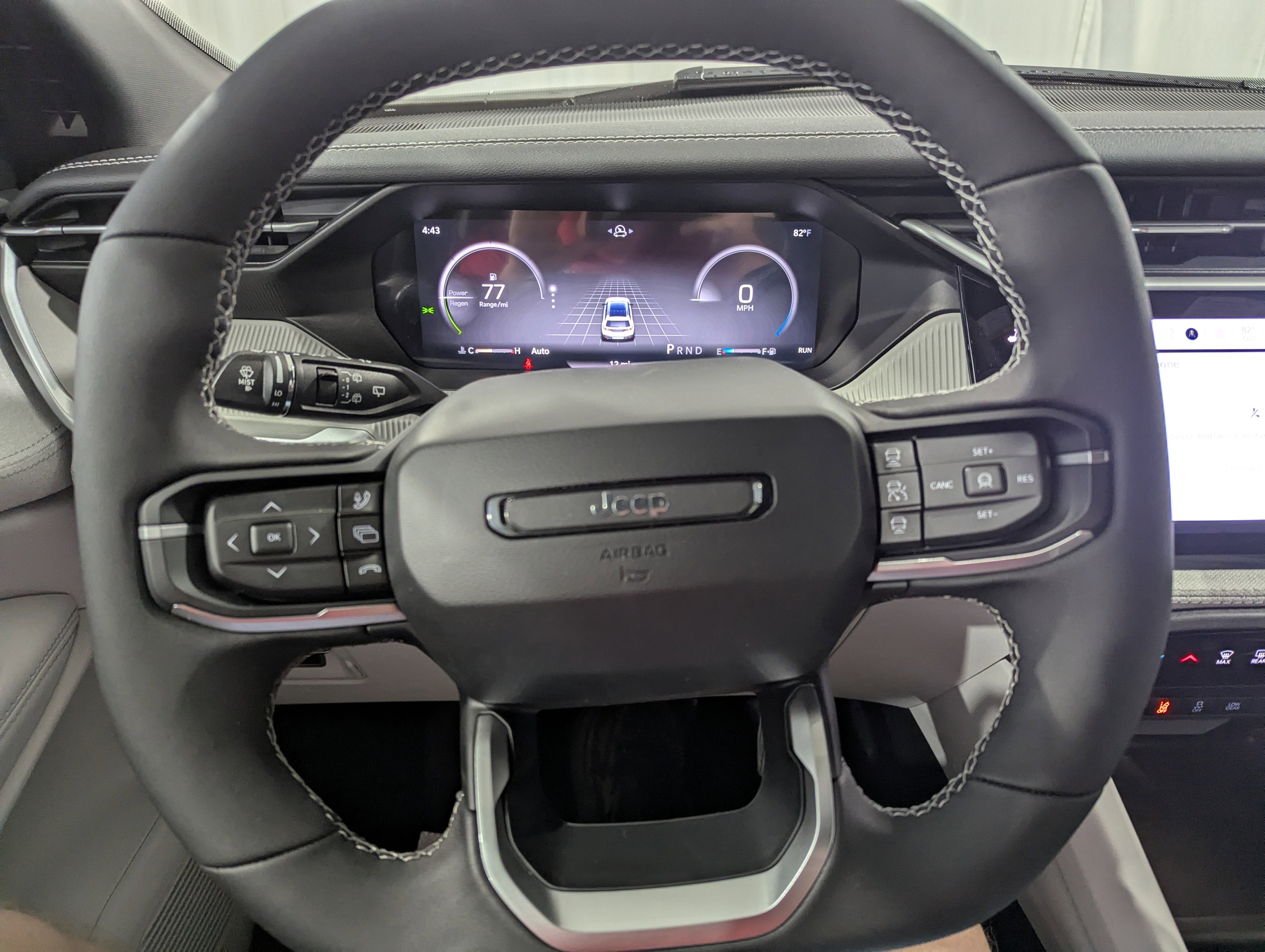 2026 Jeep Cherokee CHEROKEE LAREDO 4X4