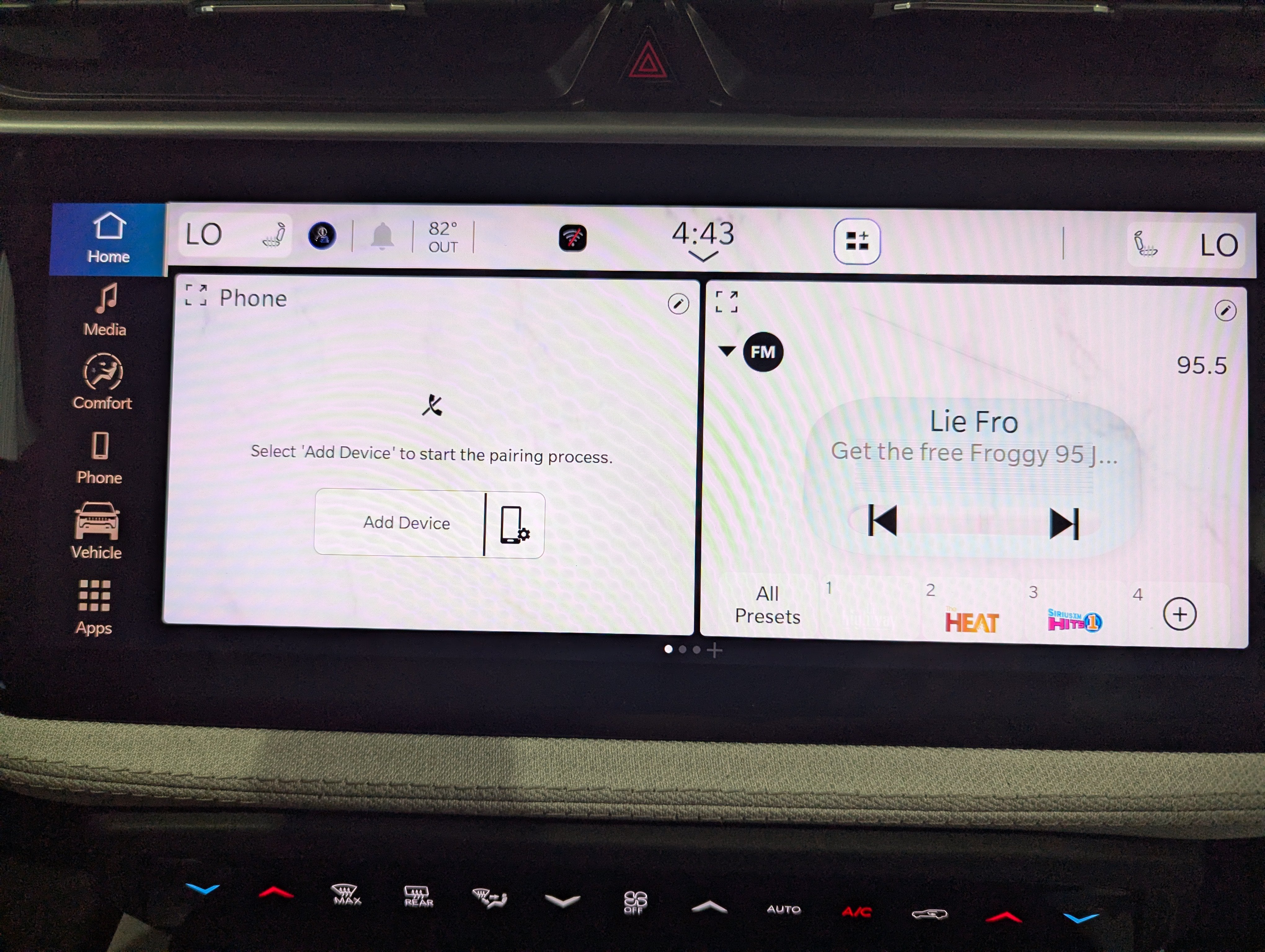 2026 Jeep Cherokee CHEROKEE LAREDO 4X4