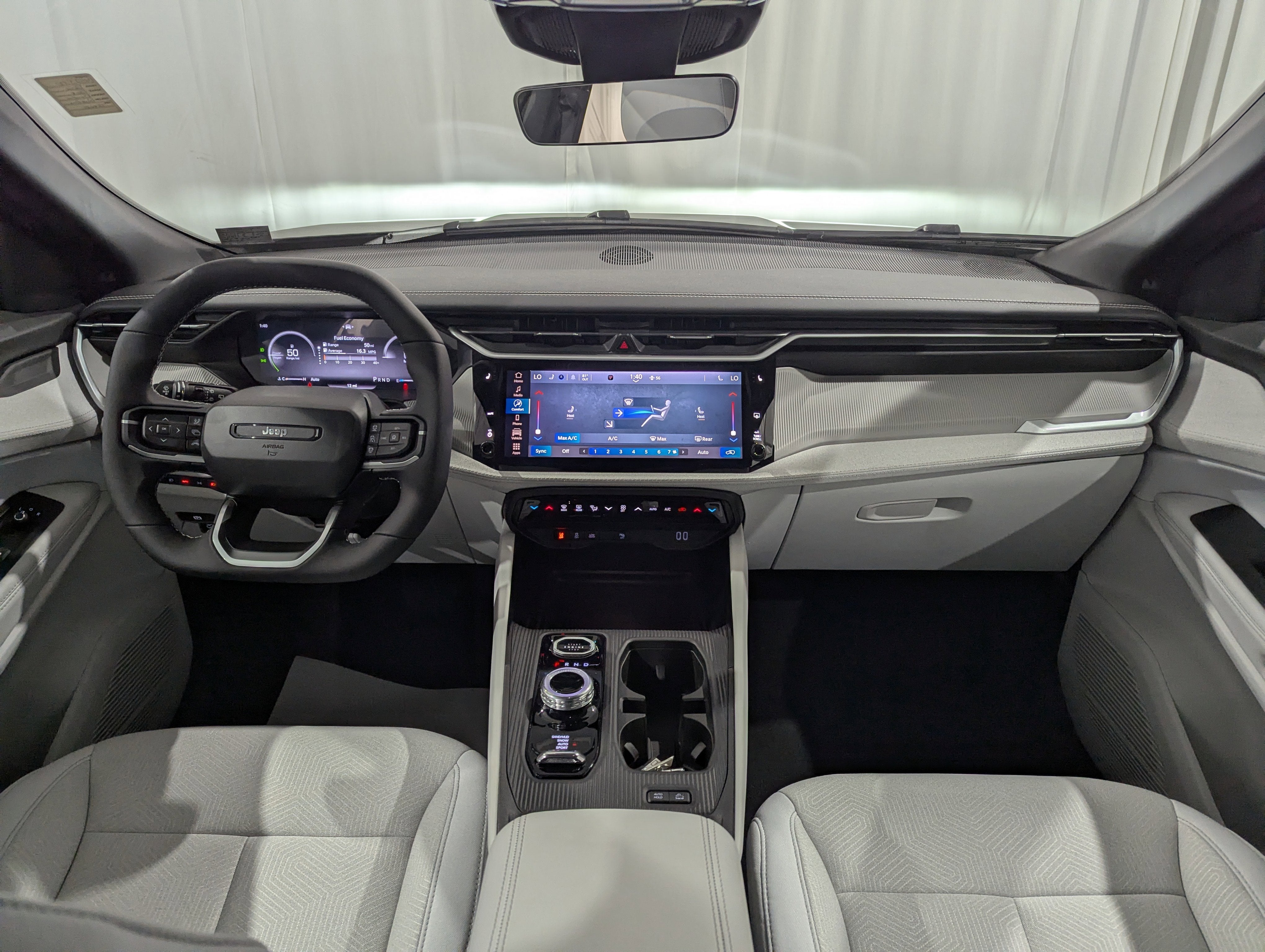 2026 Jeep Cherokee CHEROKEE LAREDO 4X4