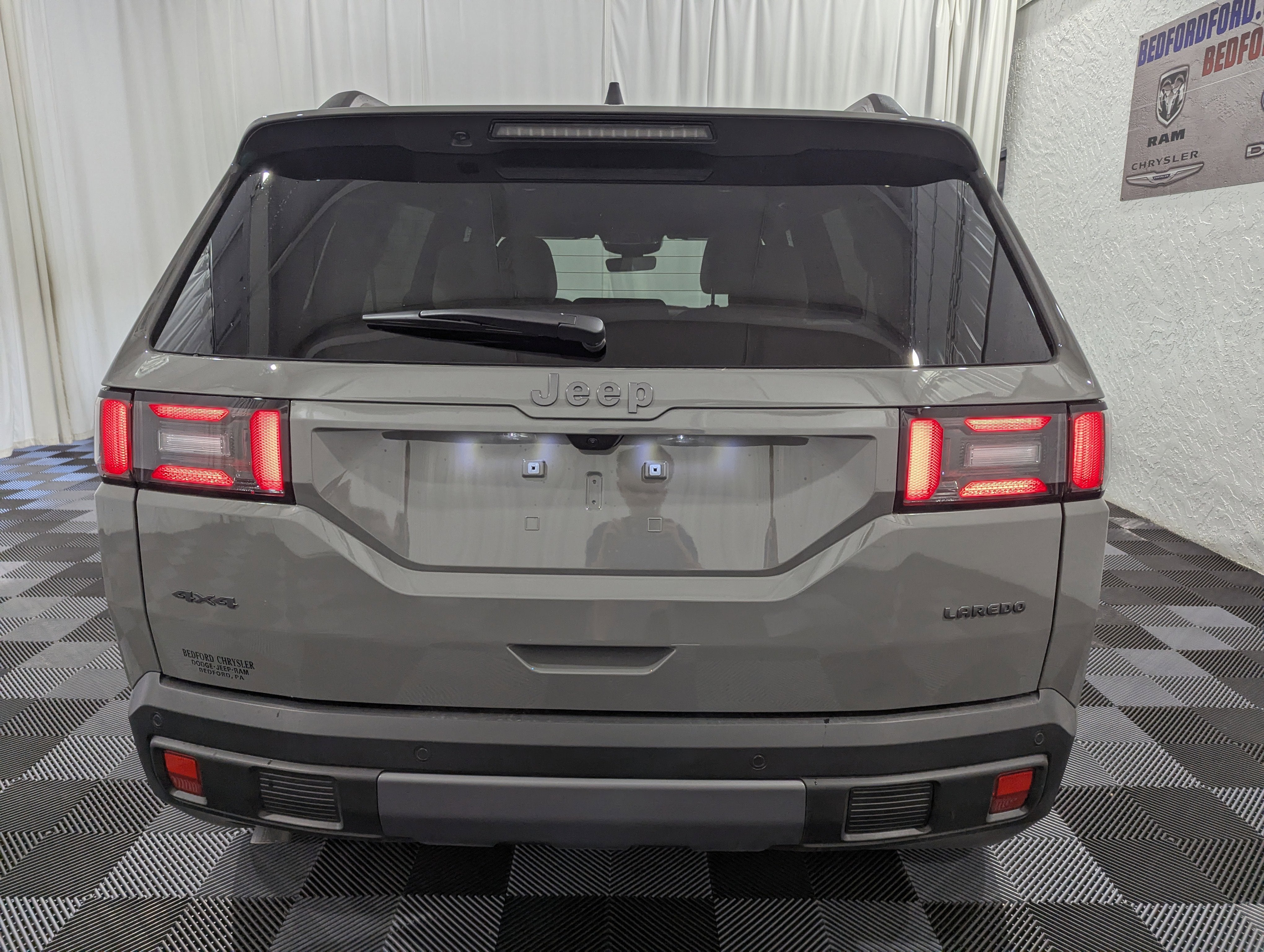 2026 Jeep Cherokee CHEROKEE LAREDO 4X4