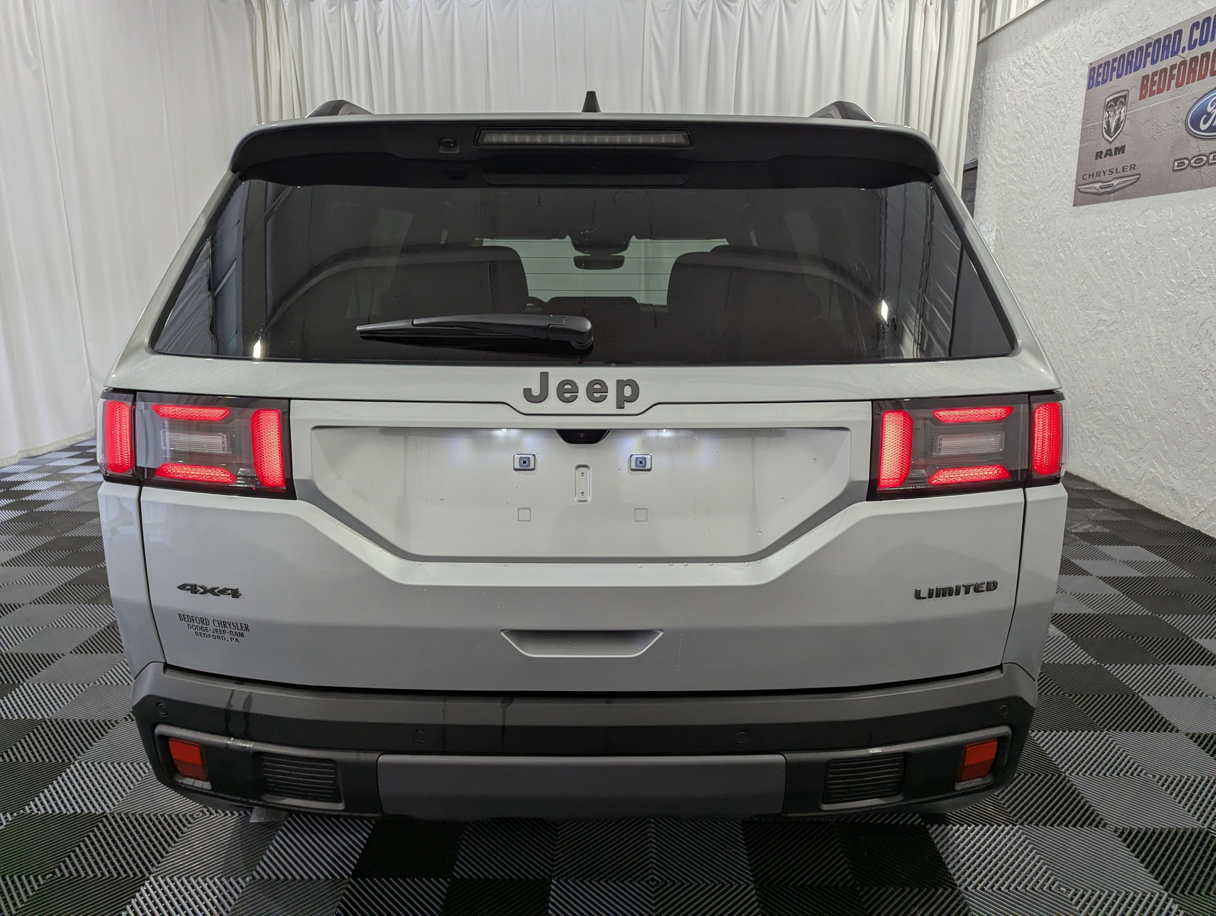 2026 Jeep Cherokee CHEROKEE LIMITED 4X4