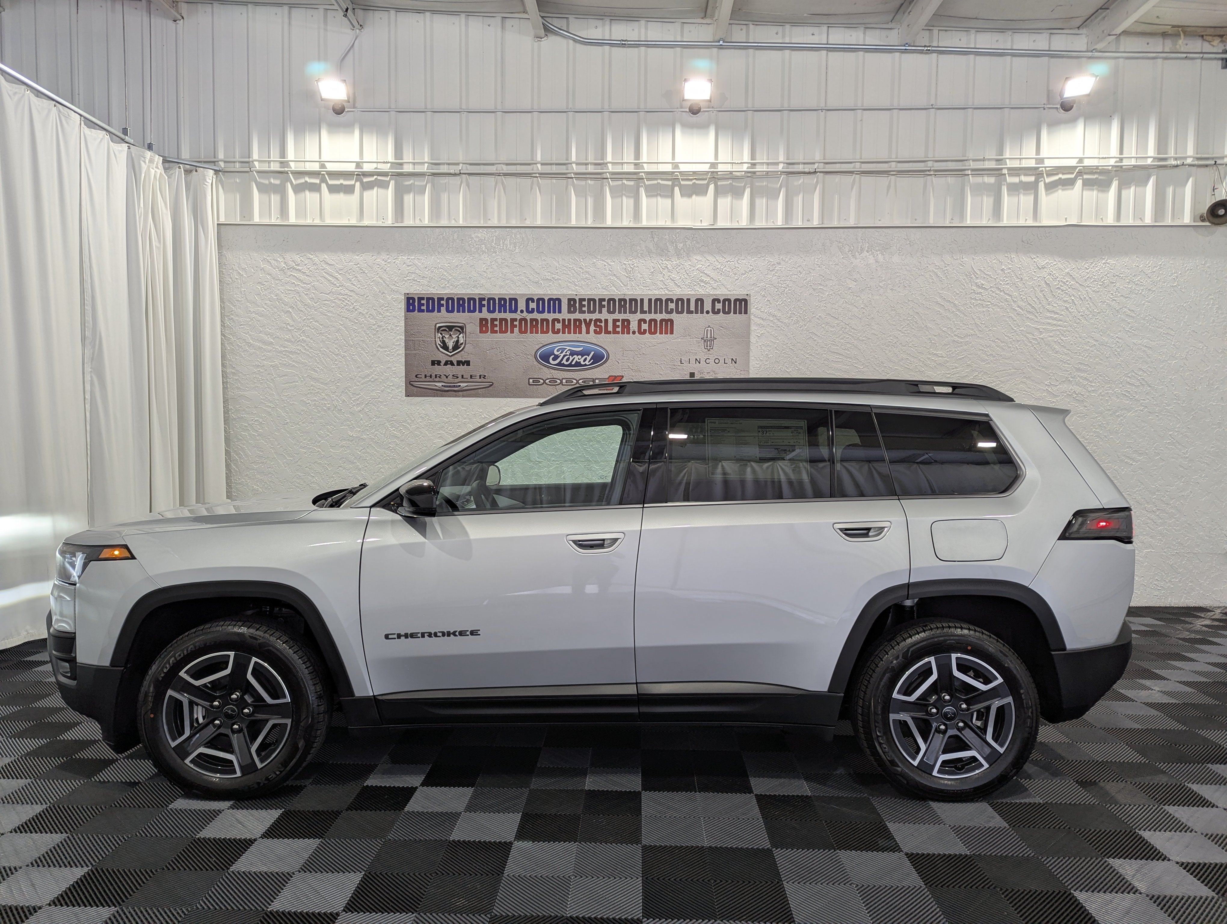 2026 Jeep Cherokee CHEROKEE LIMITED 4X4