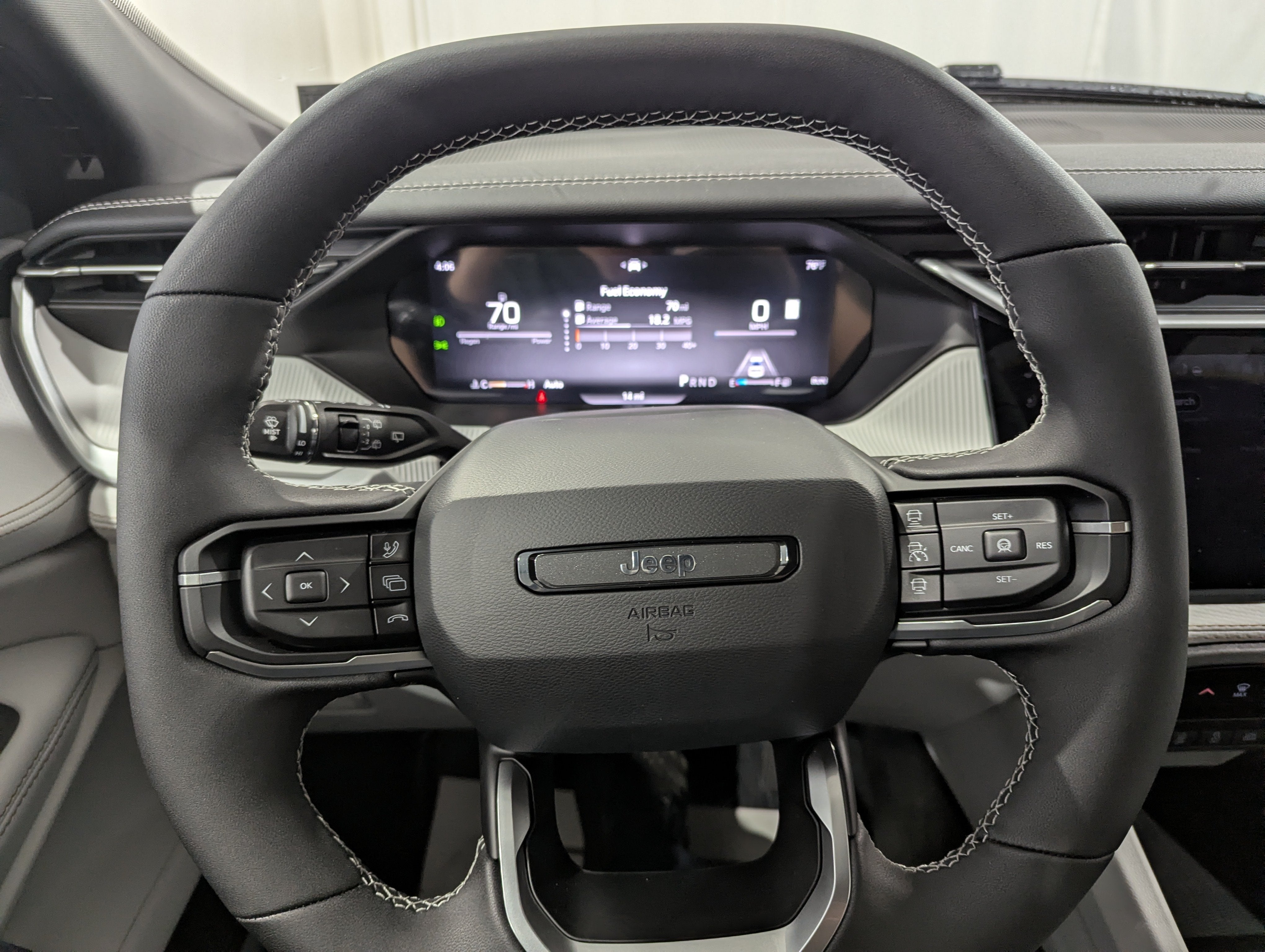 2026 Jeep Cherokee CHEROKEE OVERLAND 4X4