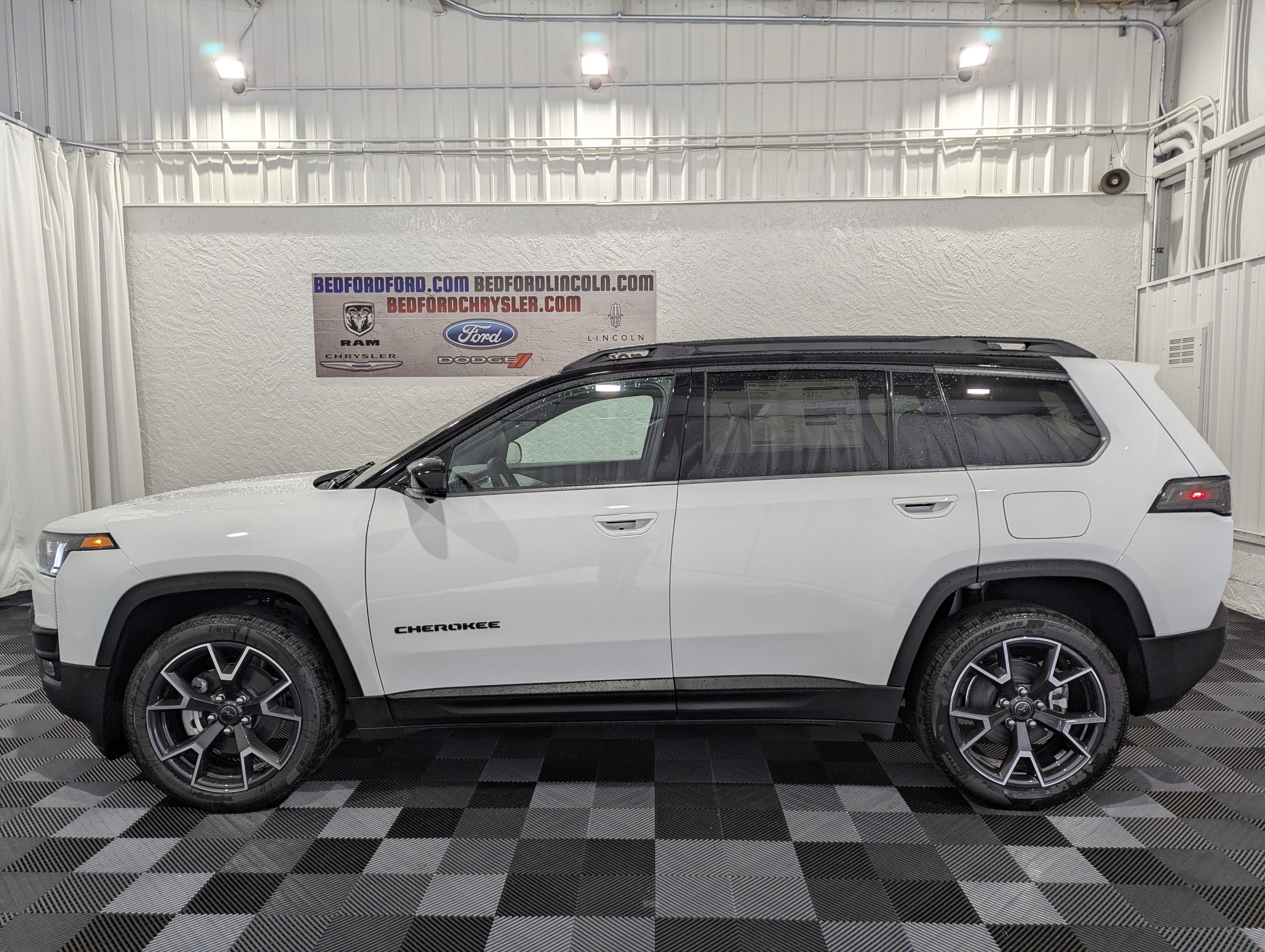 2026 Jeep Cherokee CHEROKEE OVERLAND 4X4
