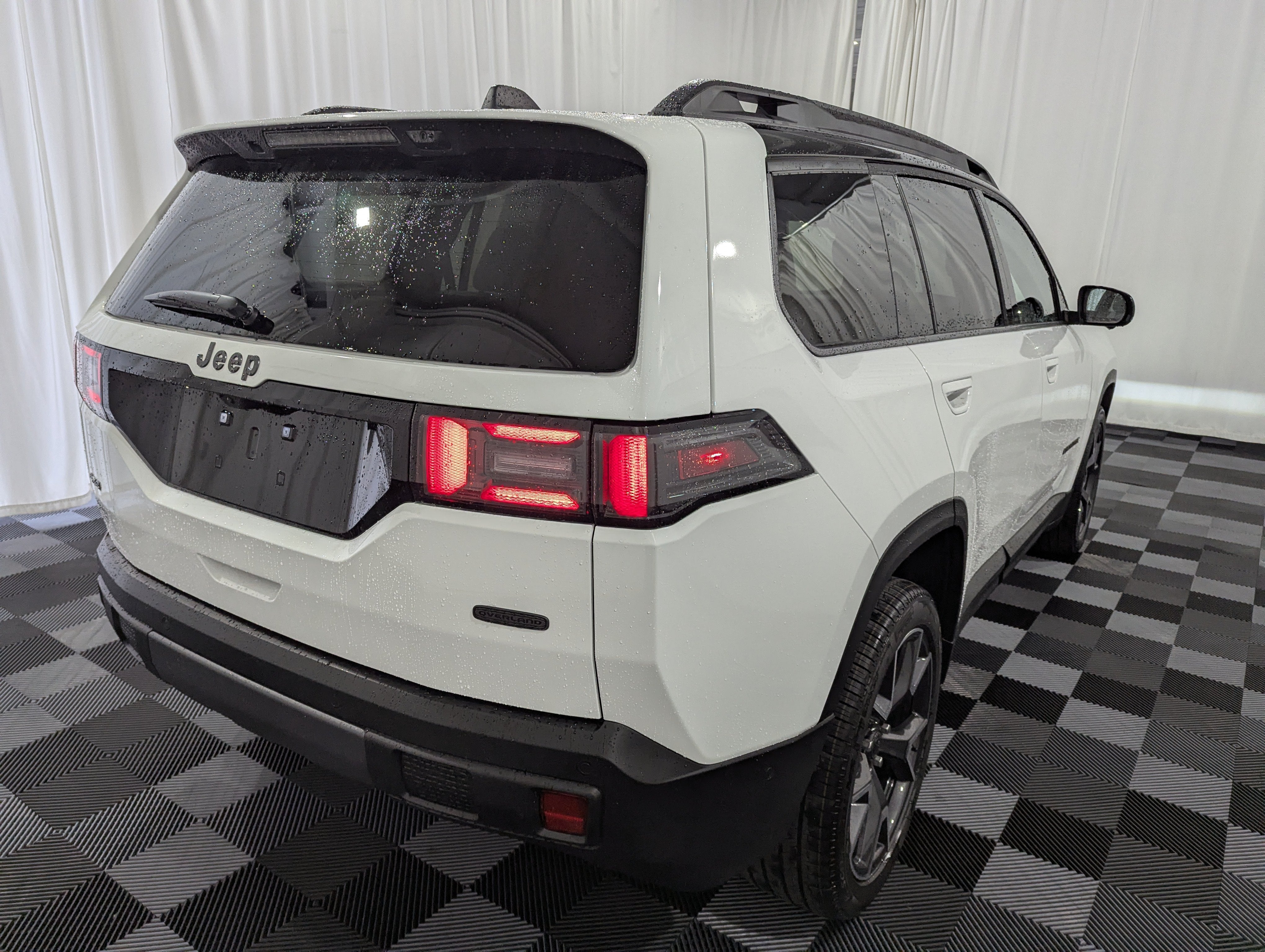2026 Jeep Cherokee CHEROKEE OVERLAND 4X4