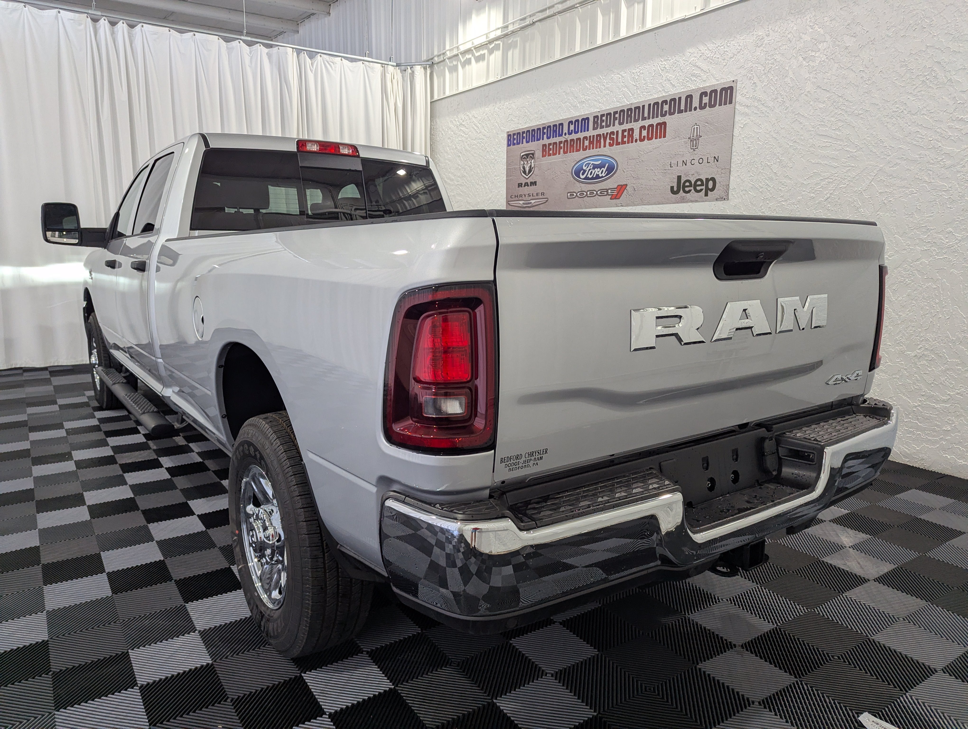 2026 RAM Ram 3500 RAM 3500 TRADESMAN CREW CAB 4X4 8' BOX