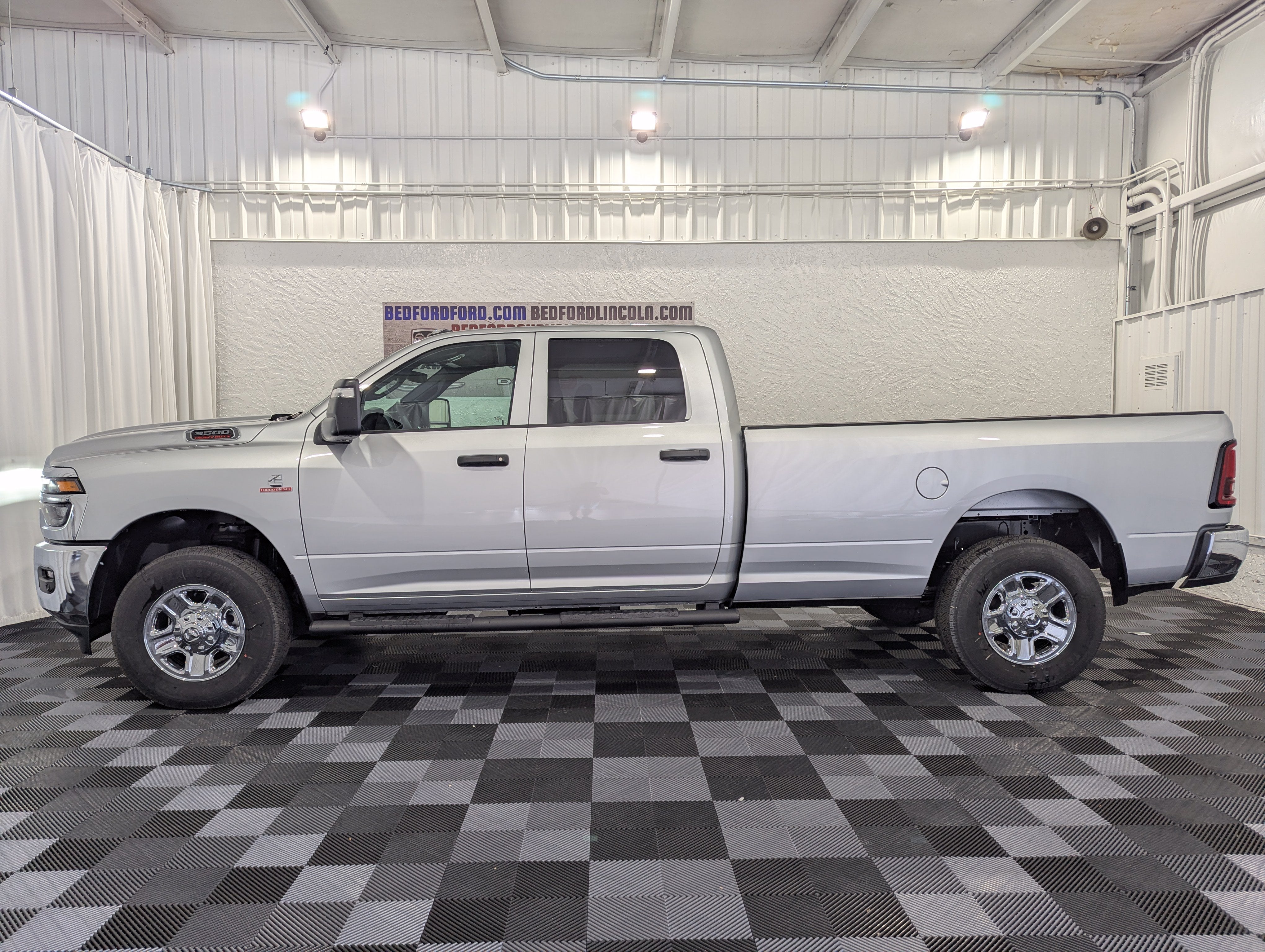 2026 RAM Ram 3500 RAM 3500 TRADESMAN CREW CAB 4X4 8' BOX