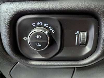 2024 RAM 3500 Big Horn Crew Cab 4x4 8' Box