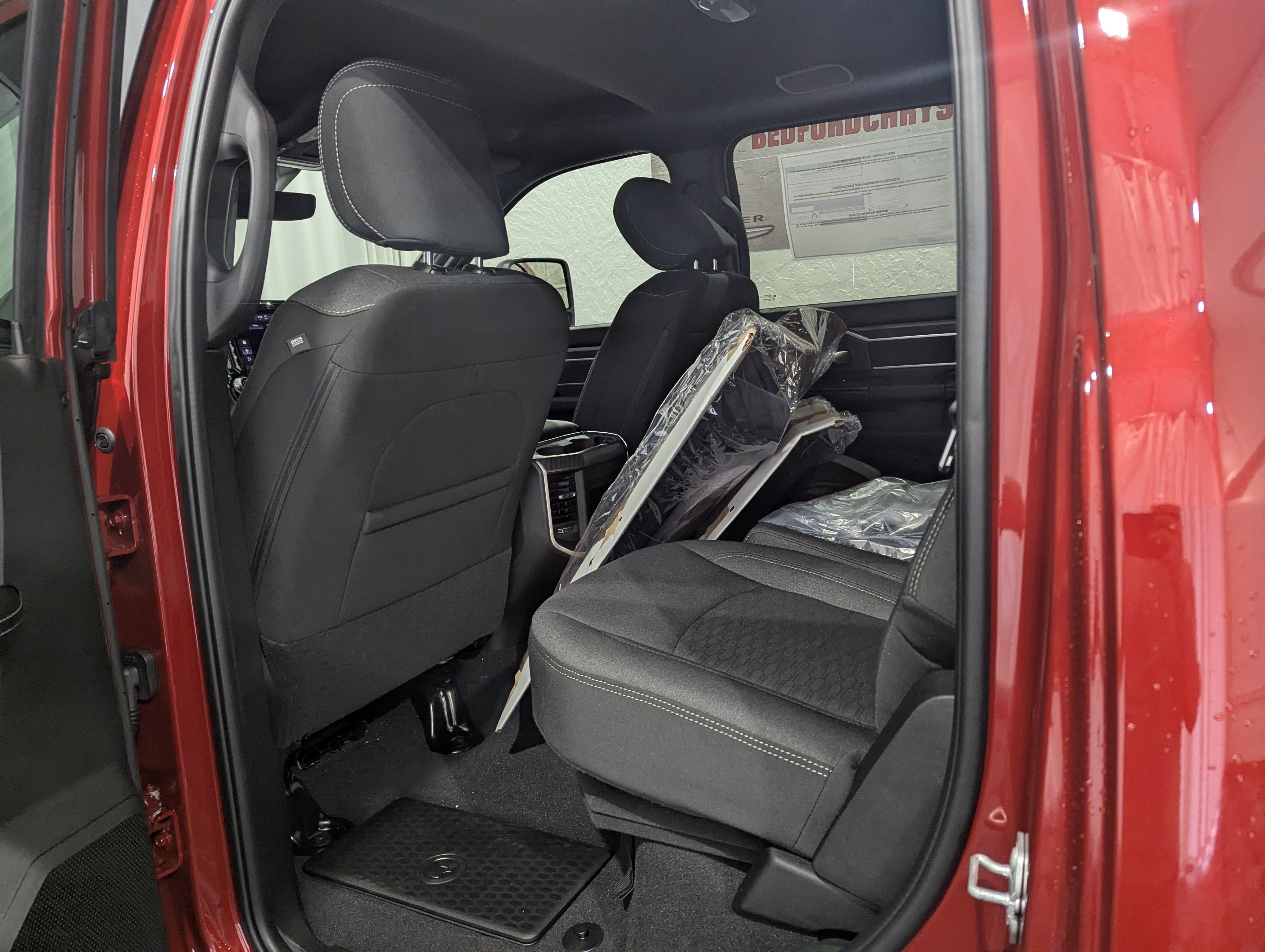 2027 RAM 3500 RAM 3500 BIG HORN CREW CAB 4X4 8' BOX