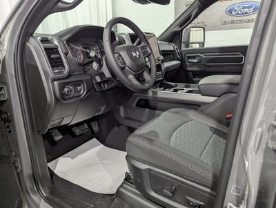 2027 RAM 3500 RAM 3500 BIG HORN CREW CAB 4X4 8' BOX