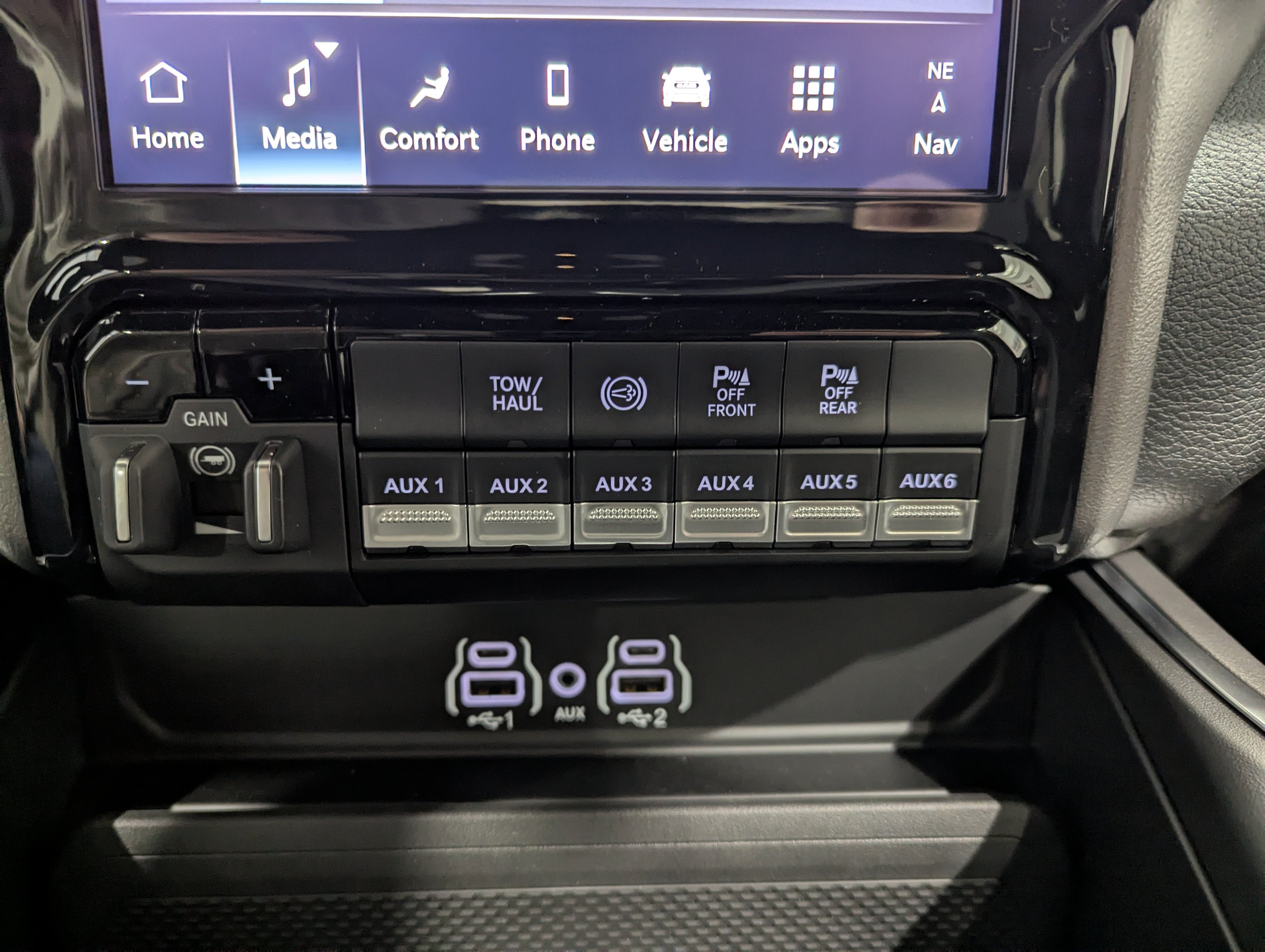 2027 RAM 3500 RAM 3500 BIG HORN CREW CAB 4X4 8' BOX