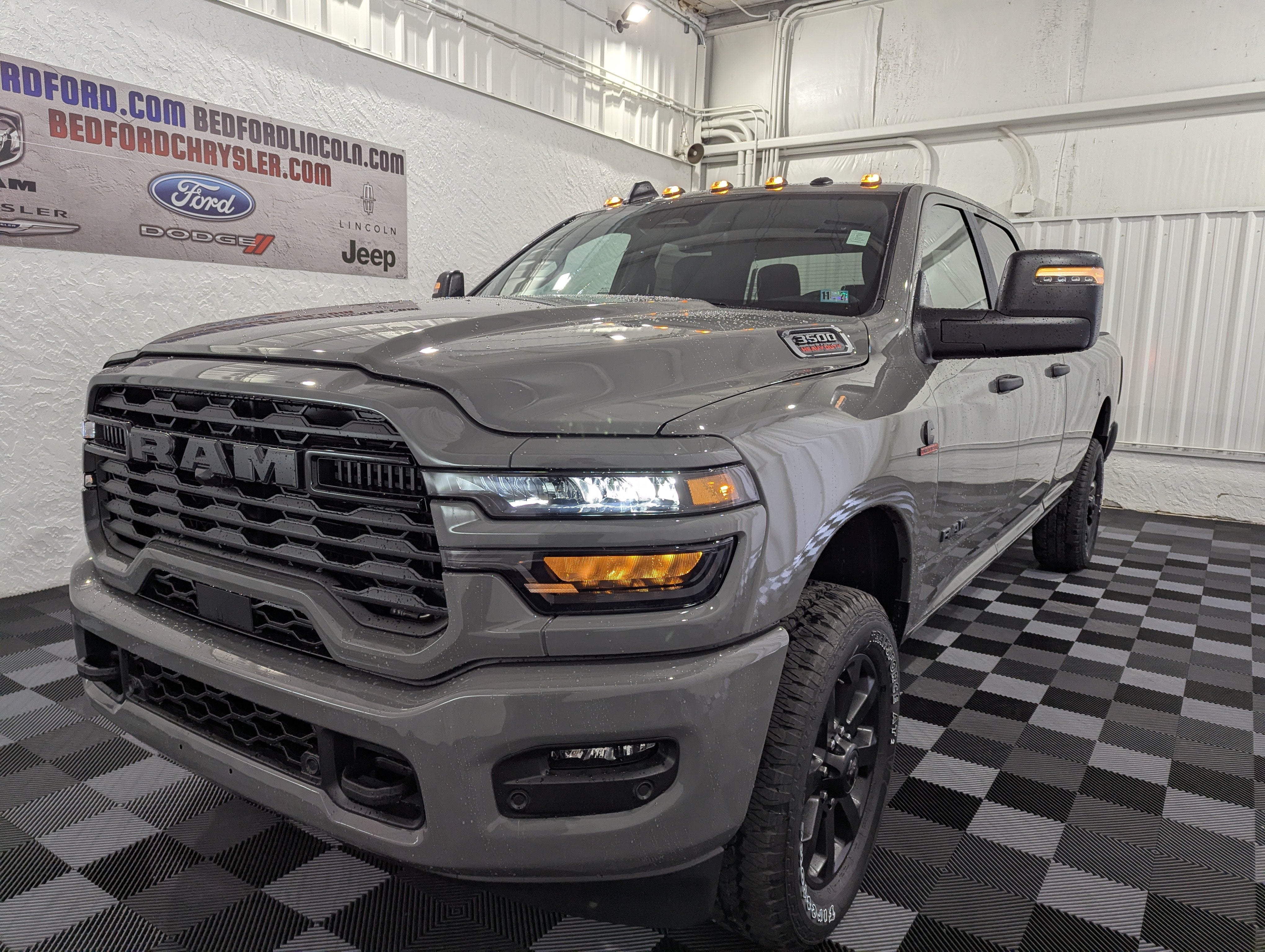 2027 RAM 3500 RAM 3500 BIG HORN CREW CAB 4X4 8' BOX