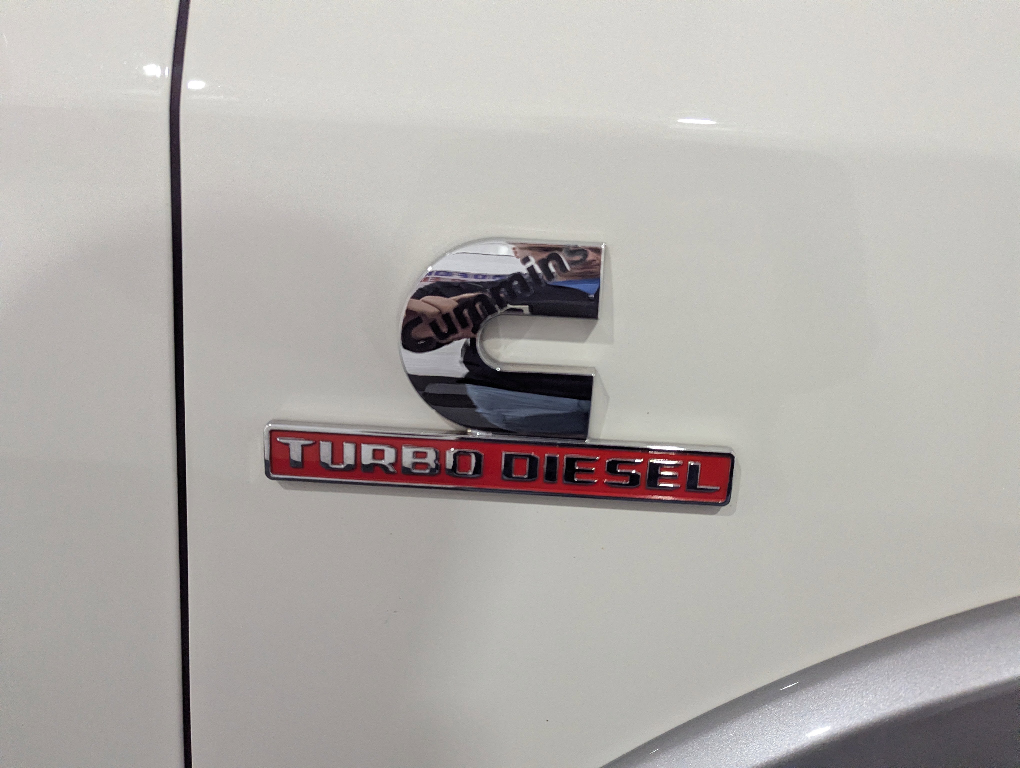 2020 RAM 3500 Laramie Crew Cab 4x4 8' Box
