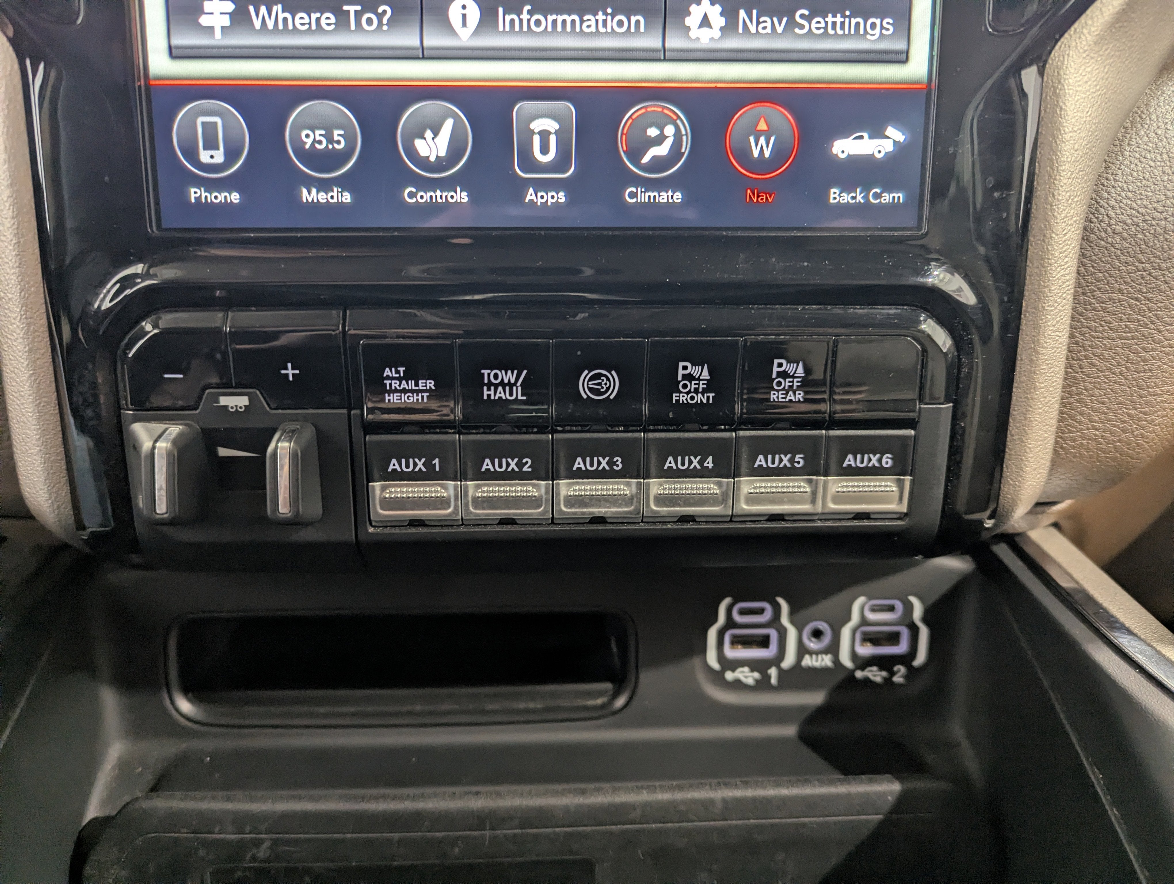 2020 RAM 3500 Laramie Crew Cab 4x4 8' Box
