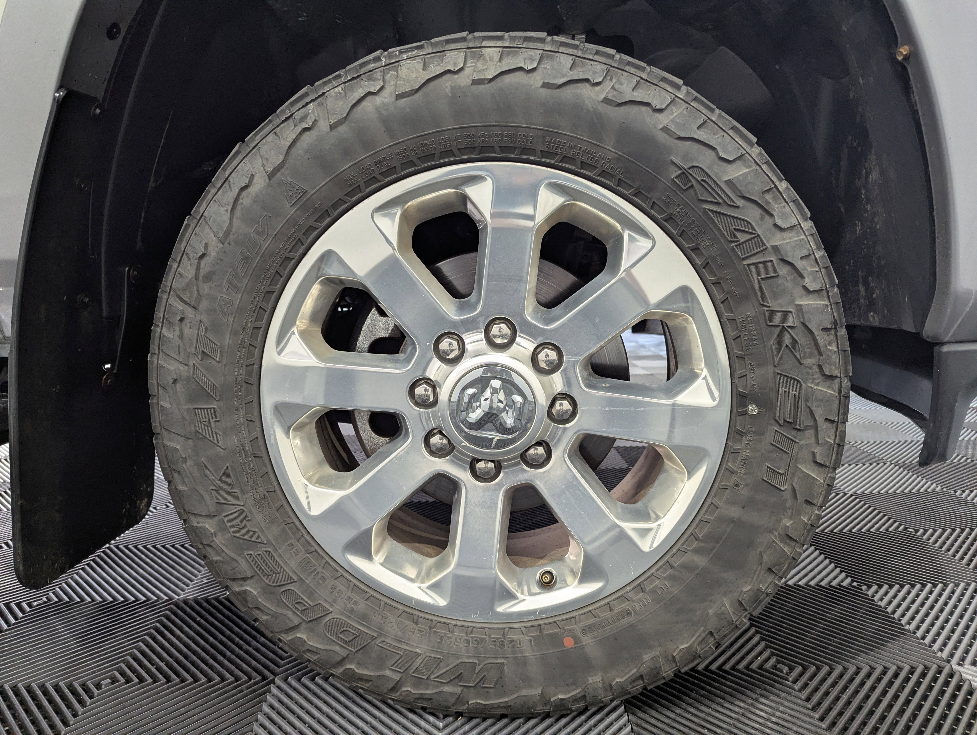 2020 RAM 3500 Laramie Crew Cab 4x4 8' Box