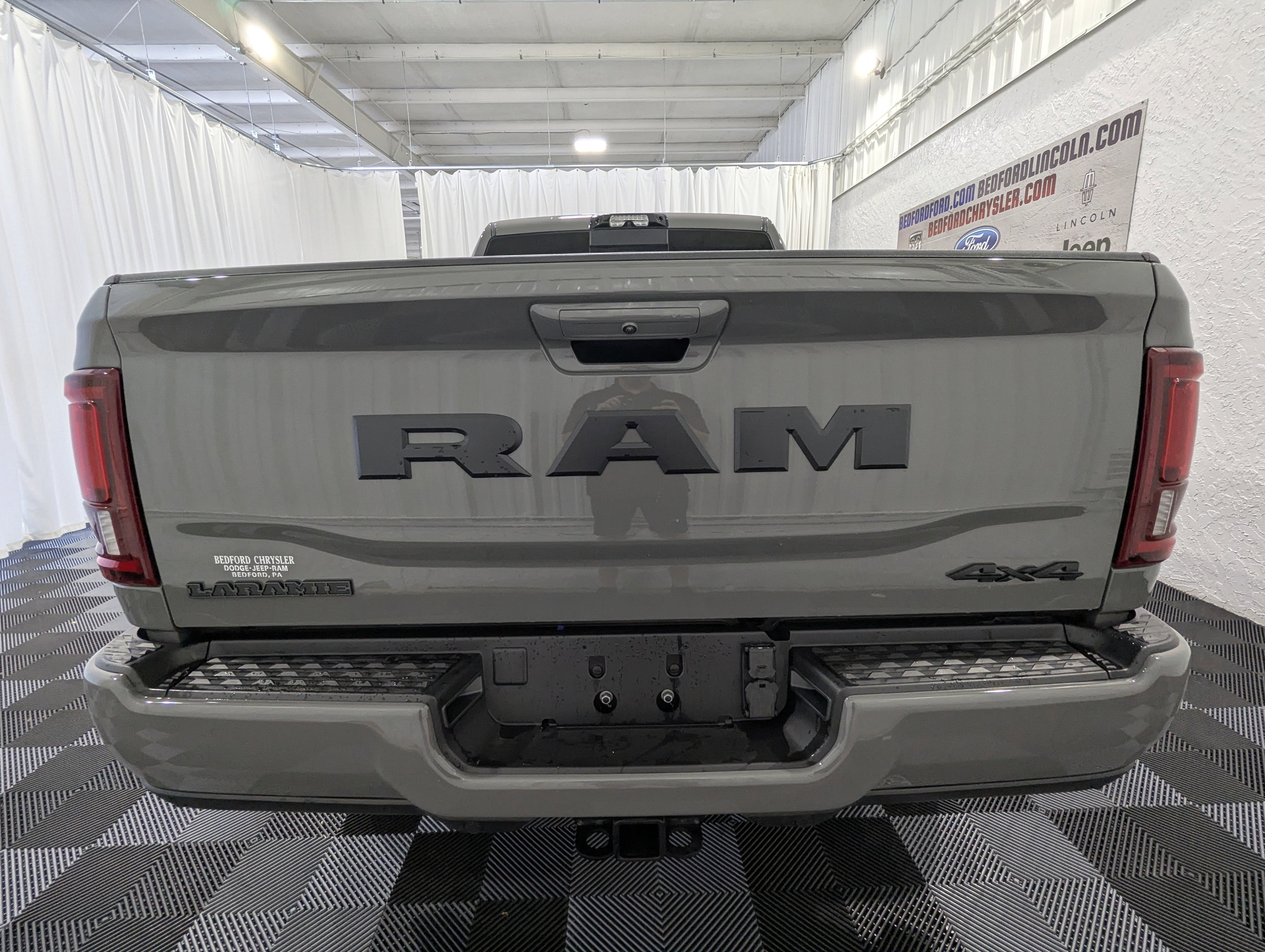 2026 RAM Ram 3500 RAM 3500 LARAMIE MEGA CAB 4X4 6'4' BOX