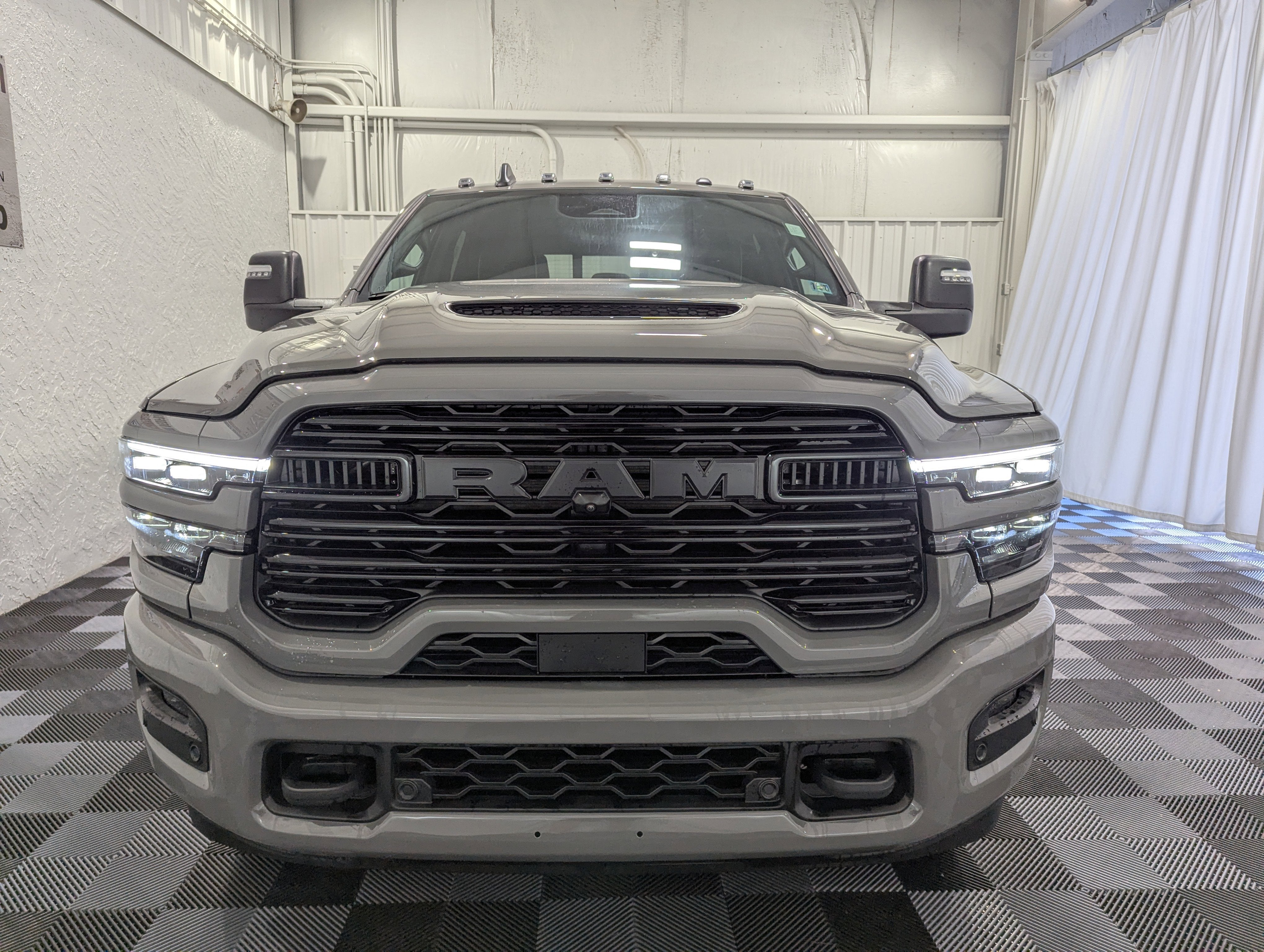 2026 RAM Ram 3500 RAM 3500 LARAMIE MEGA CAB 4X4 6'4' BOX