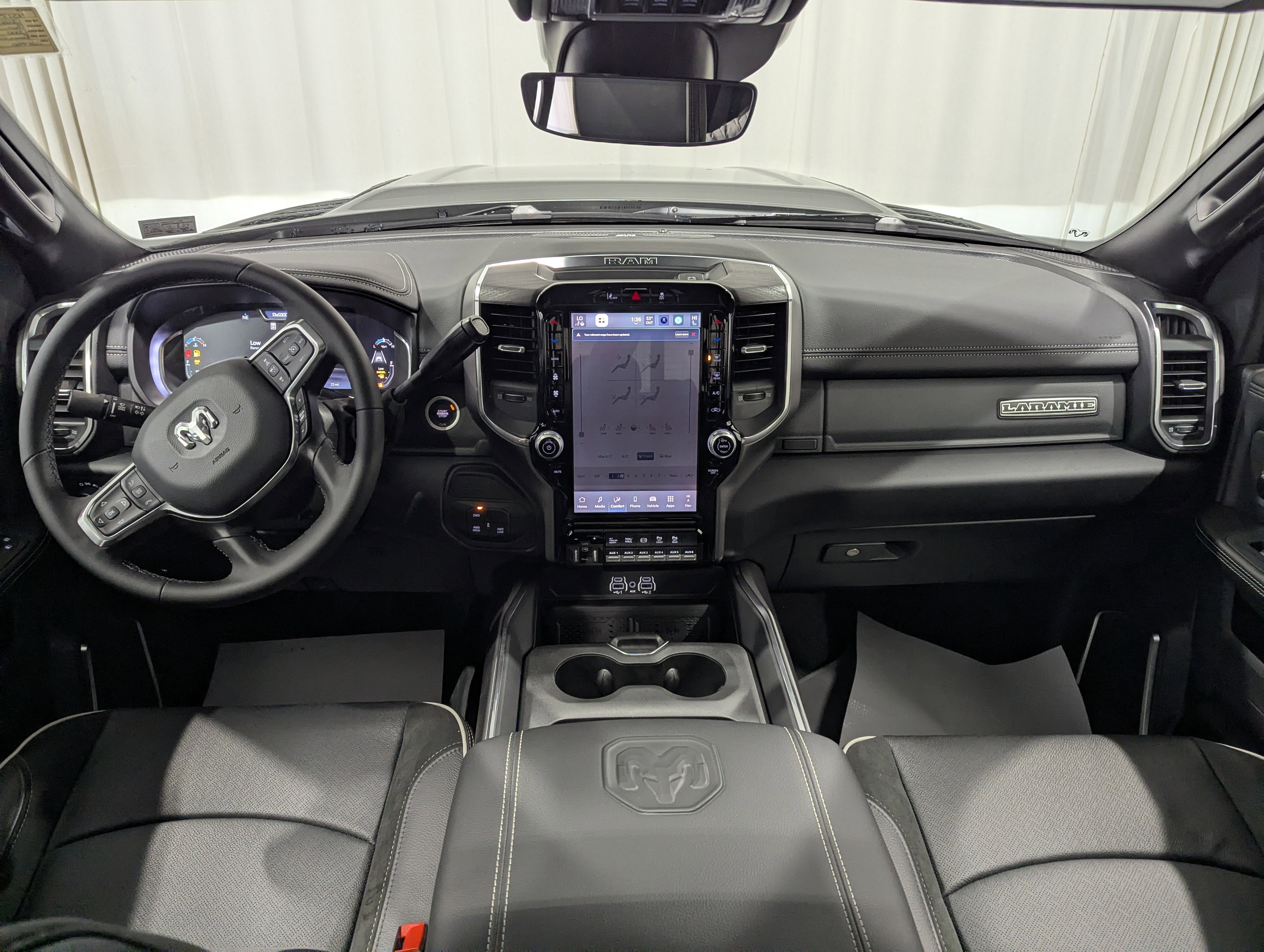 2026 RAM Ram 3500 RAM 3500 LARAMIE MEGA CAB 4X4 6'4' BOX