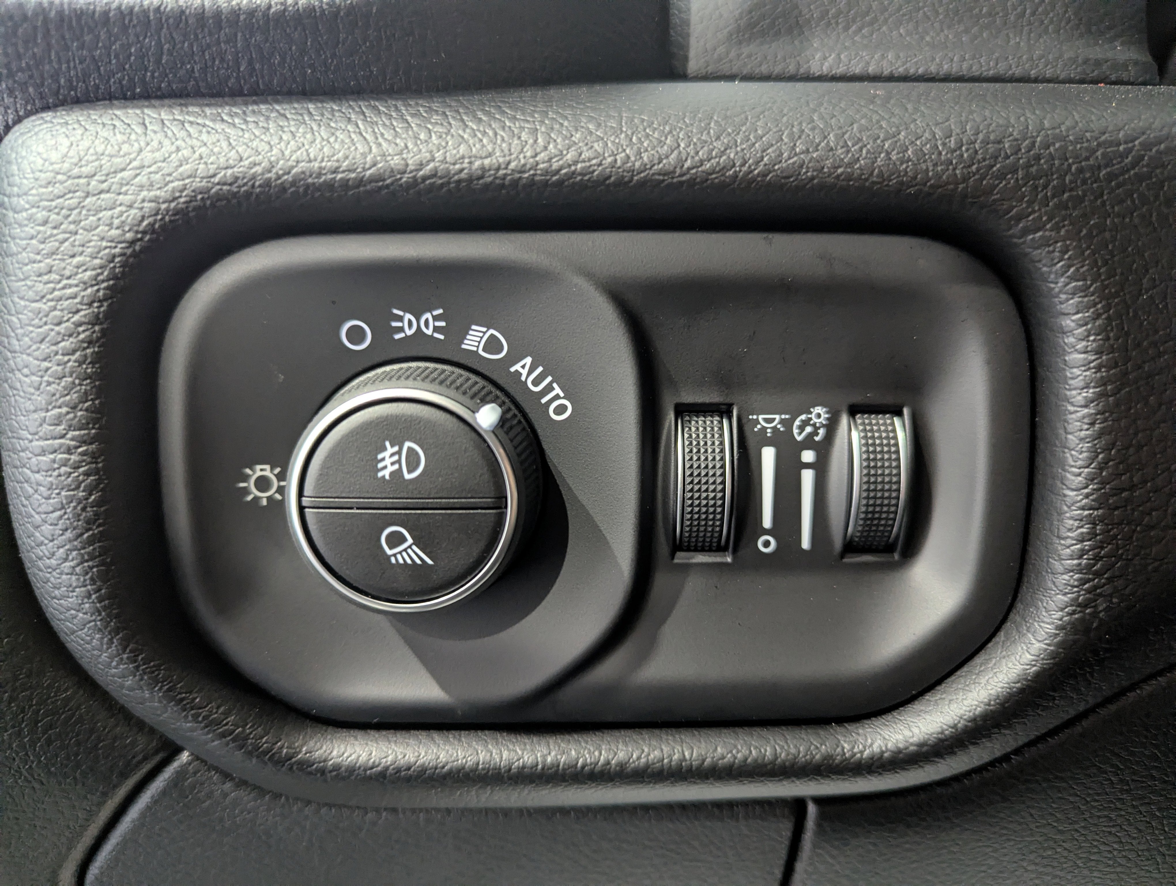 2026 RAM Ram 3500 RAM 3500 LARAMIE MEGA CAB 4X4 6'4' BOX