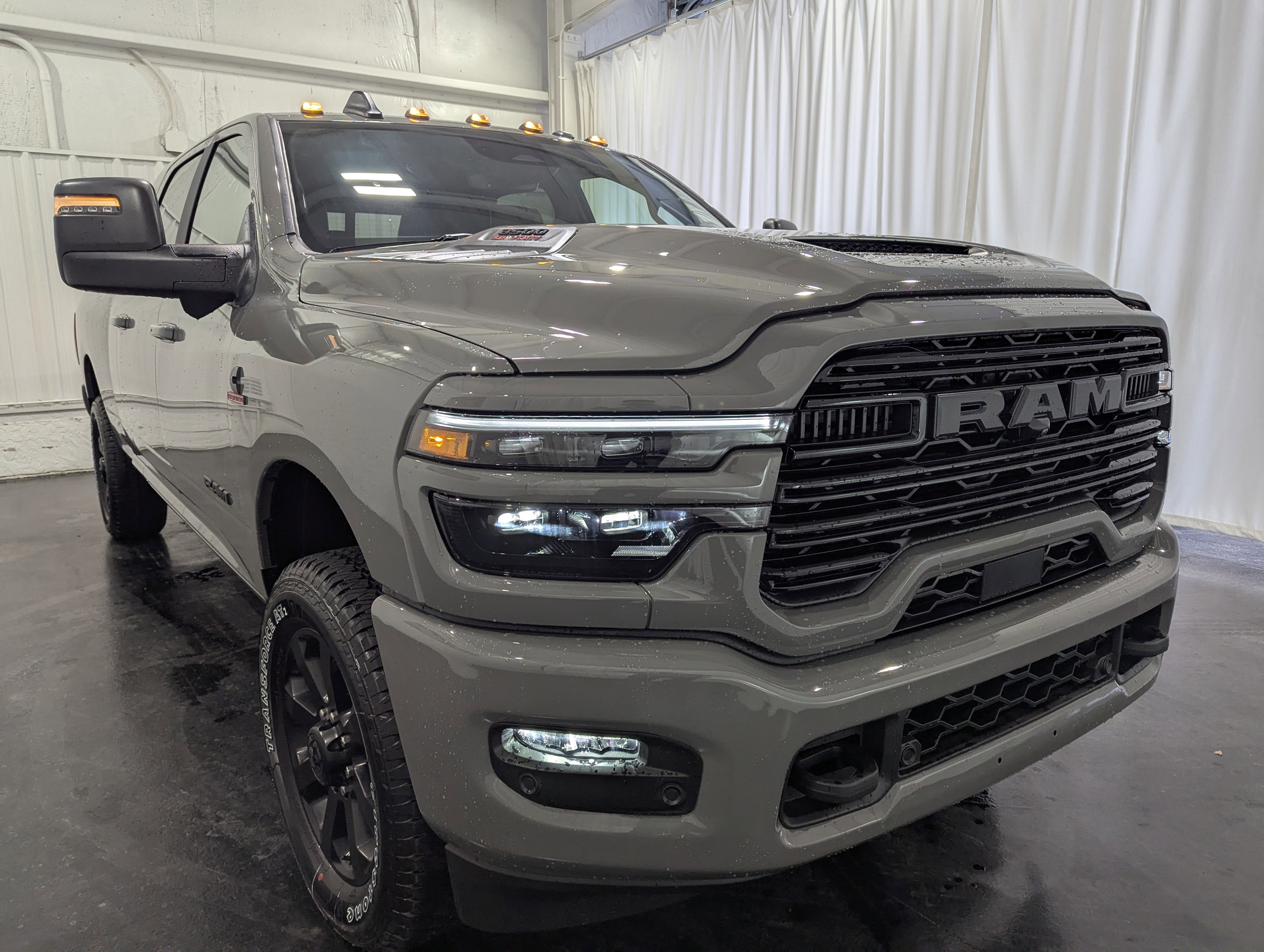 2026 RAM Ram 3500 RAM 3500 LARAMIE MEGA CAB 4X4 6'4' BOX